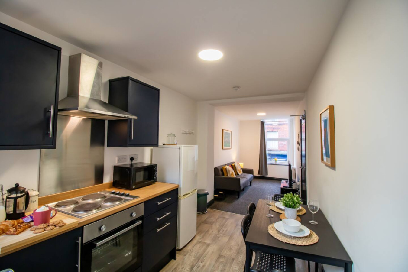 Homey 1-Bed Apartment in the Heart of Sunderland in 3Saville Place, England, United Kingdom, SR1 1PA - Property image 7 - VivreStays