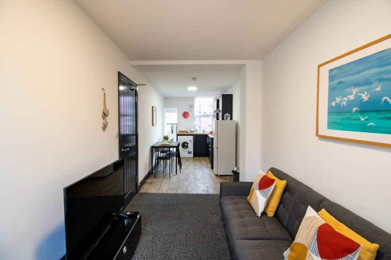 Homey 1-Bed Apartment in the Heart of Sunderland in 3Saville Place, England, United Kingdom, SR1 1PA - Property image 6 - VivreStays