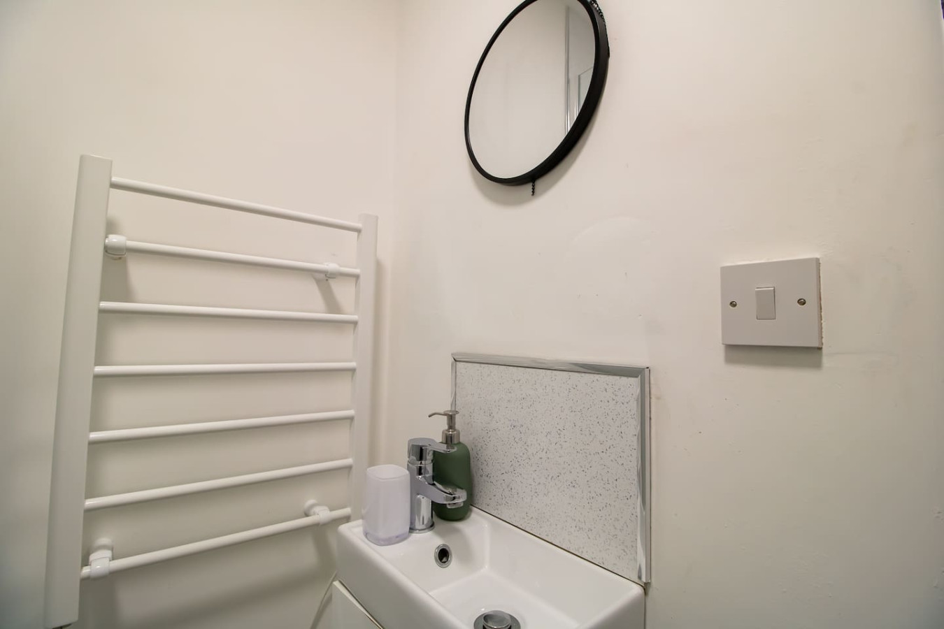 1BR Urban Retreat in Central Sunderland in 3Saville Place, England, United Kingdom, SR1 1PA - Property image 6 - VivreStays