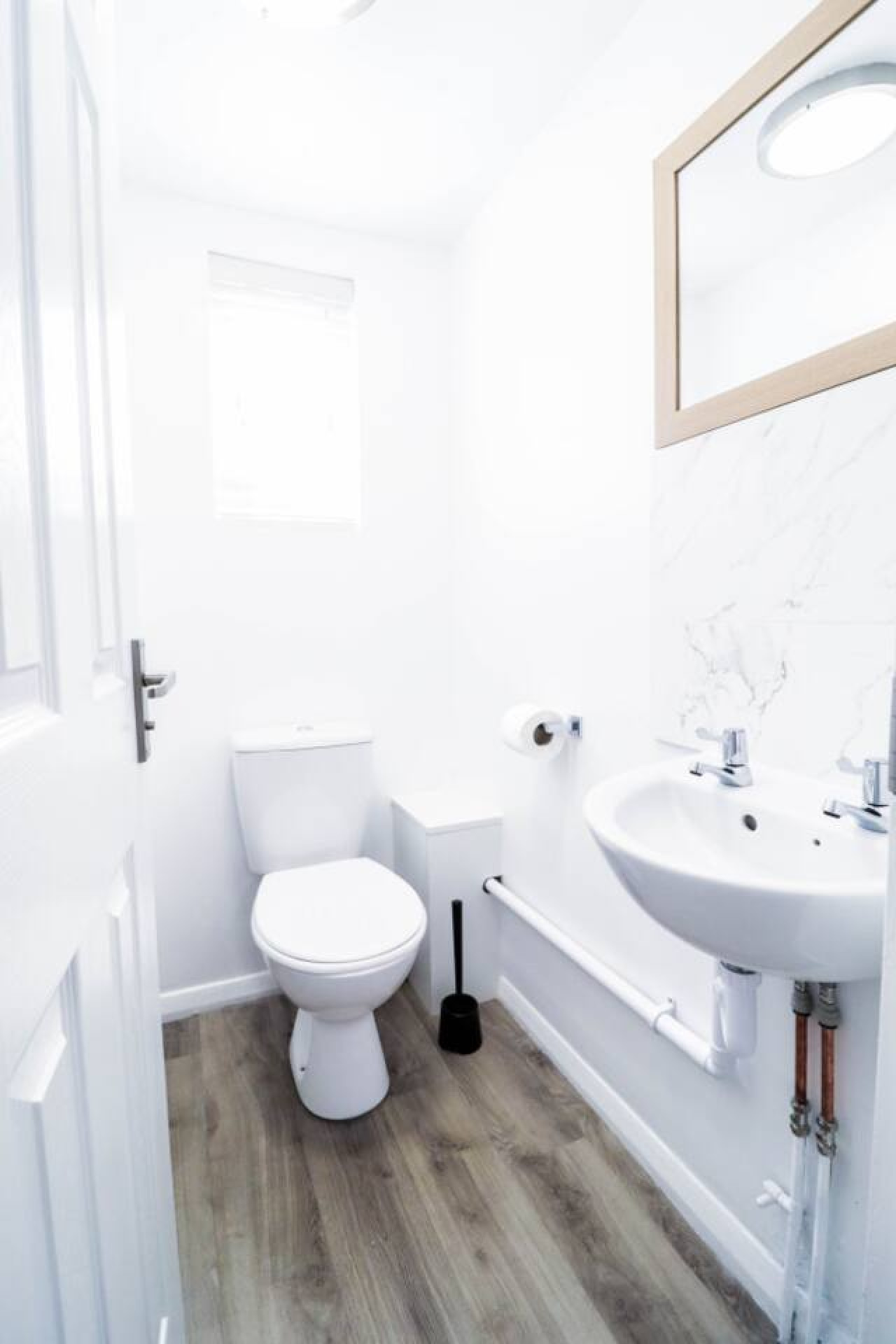 3BR Family Retreat with Free Parking Bexleyheath in 9 Hornbeam Ln, Bexleyheath DA7 6HH, UK - Property image 14 - VivreStays