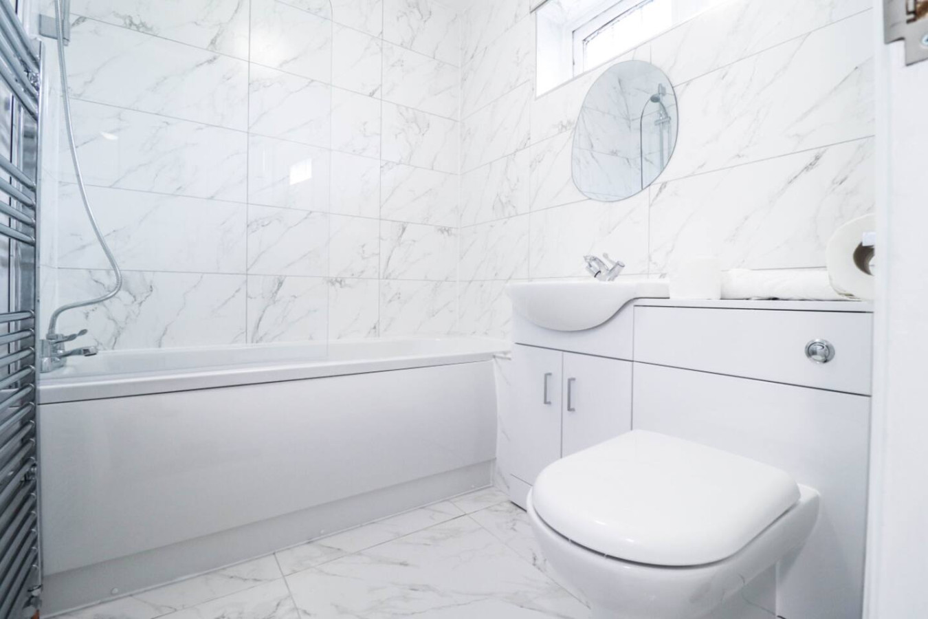 3BR Family Retreat with Free Parking Bexleyheath in 9 Hornbeam Ln, Bexleyheath DA7 6HH, UK - Property image 13 - VivreStays