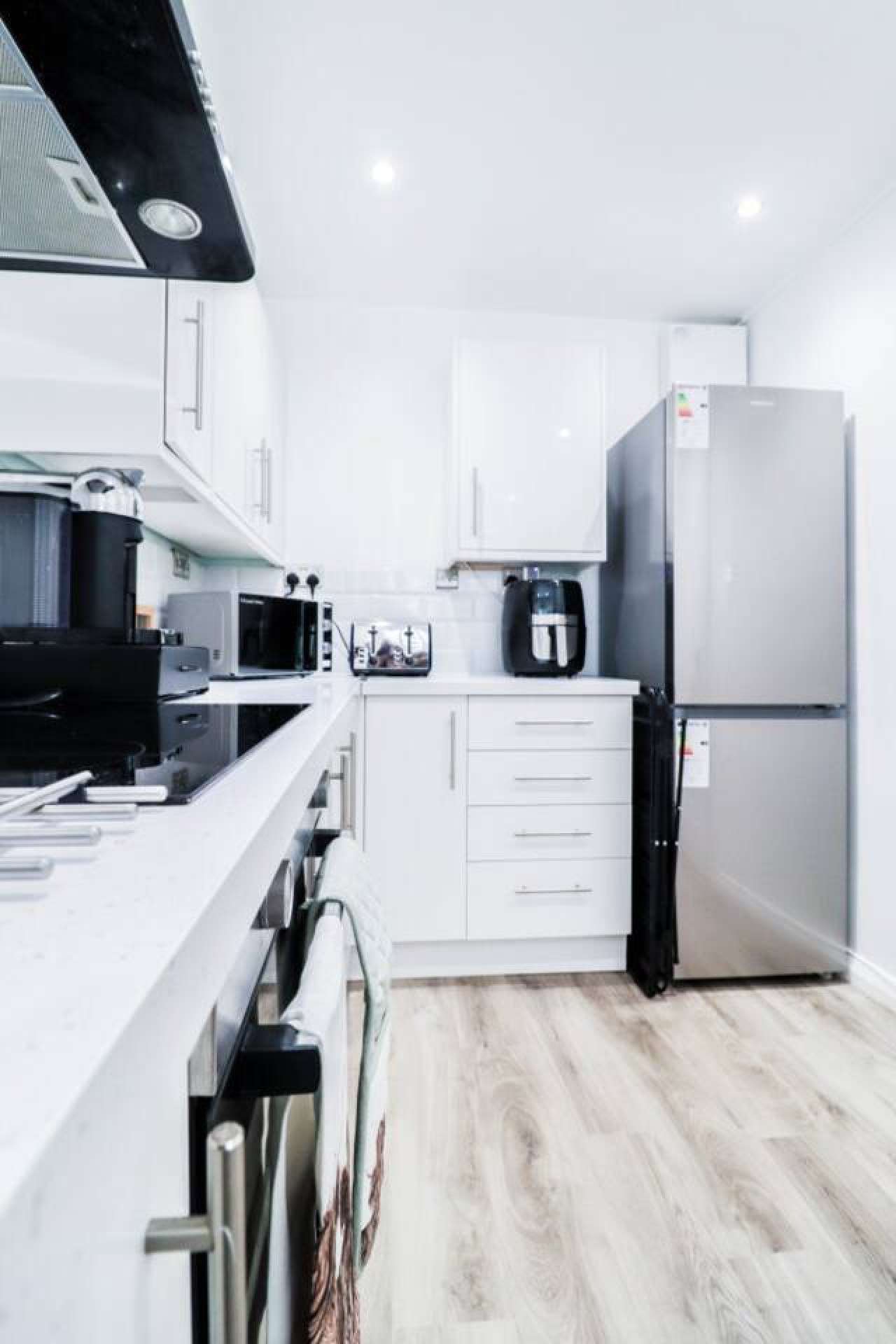 3BR Family Retreat with Free Parking Bexleyheath in 9 Hornbeam Ln, Bexleyheath DA7 6HH, UK - Property image 11 - VivreStays