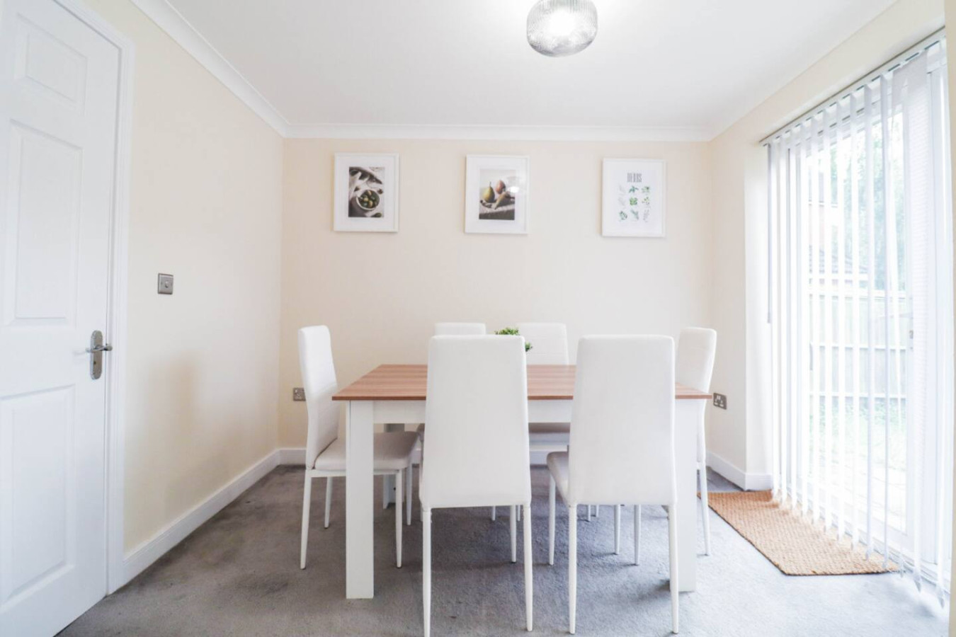 Family-Friendly 3BR Home by the Thames with FREE Parking in 1 Broadwater Rd, London SE28 0AZ, UK - Property image 10 - VivreStays