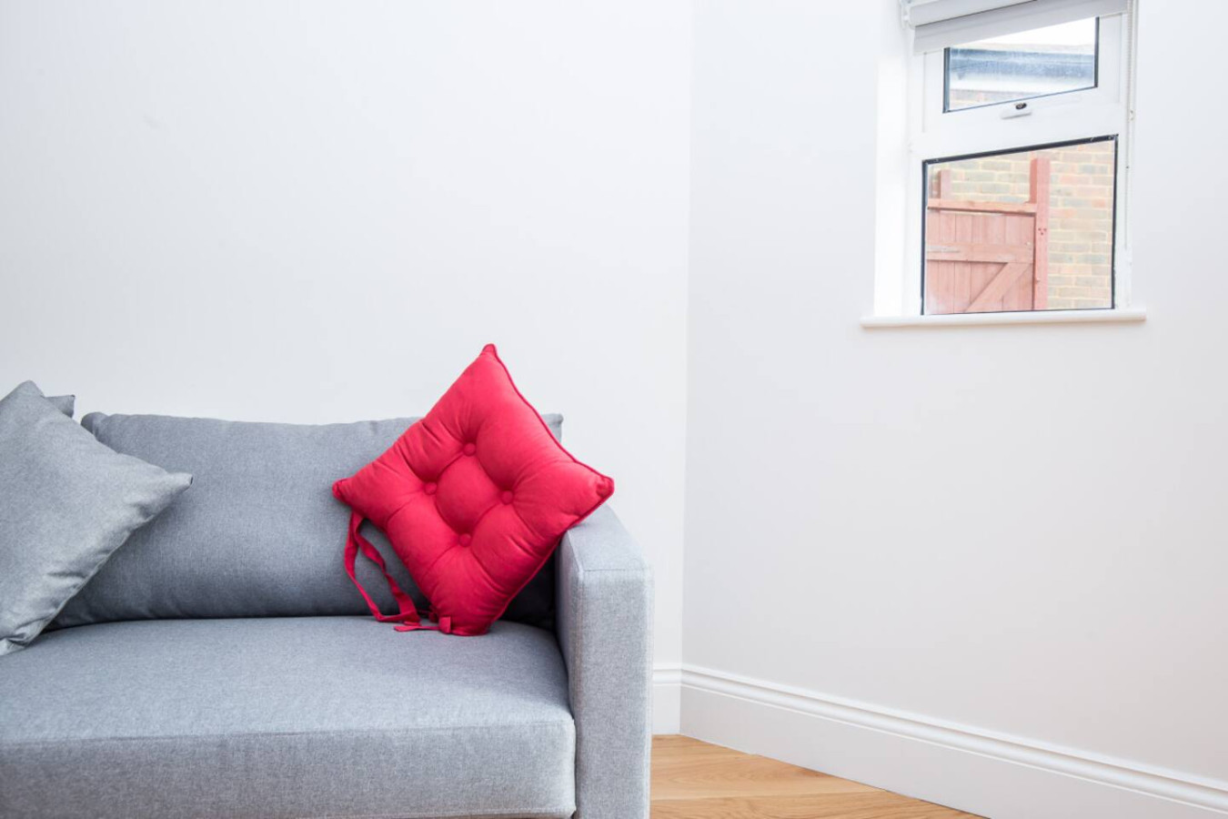 Charming Sanctuary in St Leonards on Sea - Flat 1 in 1, 56 Church Rd, Hastings, St Leonards, Saint Leonards-on-sea TN37 6HJ, UK - Property image 10 - VivreStays