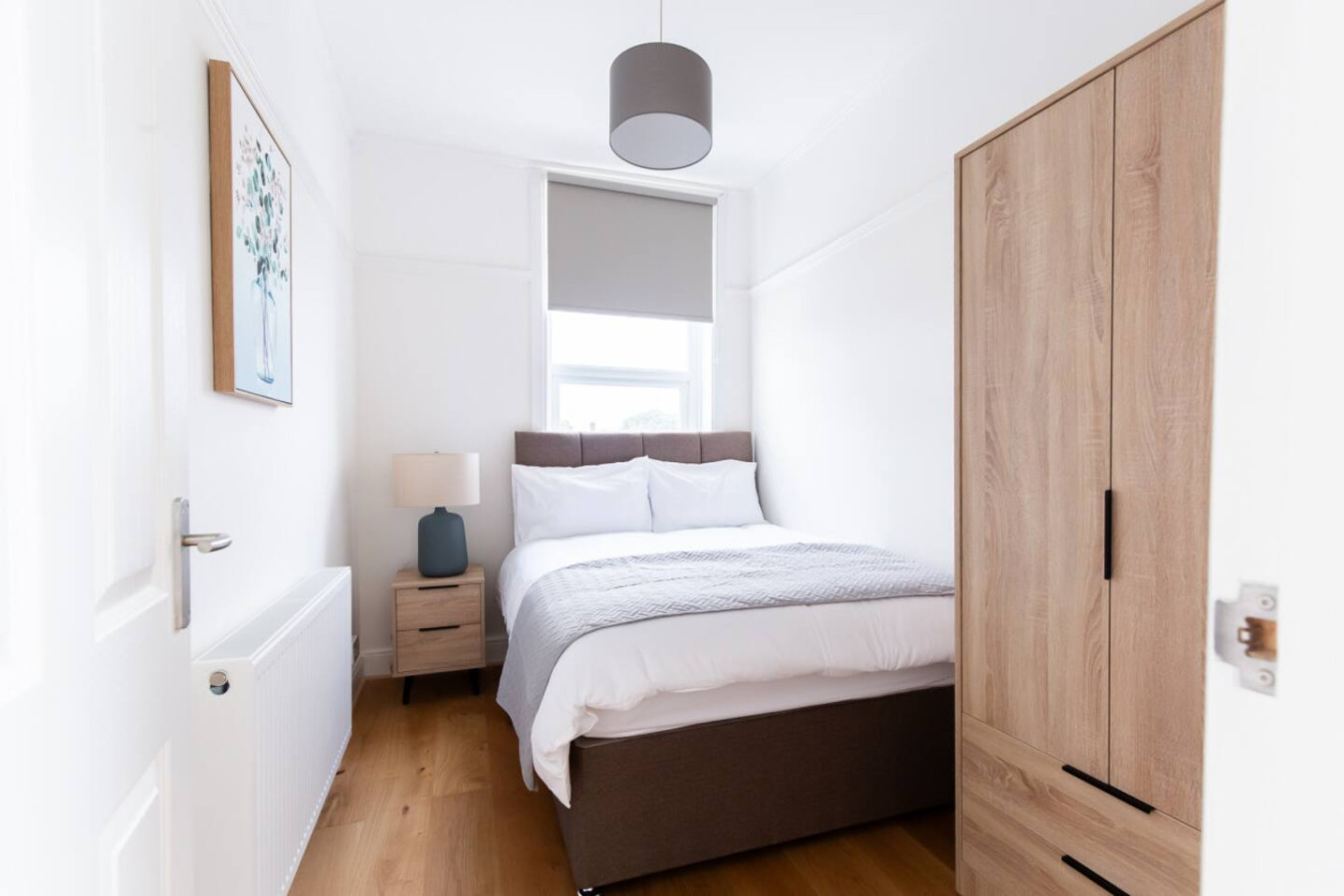 2BR Seaside Sanctuary in St Leonards on Sea Flat 5 in 5, 56 Church Rd, Hastings, St Leonards, Saint Leonards-on-sea TN37 6HJ, UK - Property image 4 - VivreStays