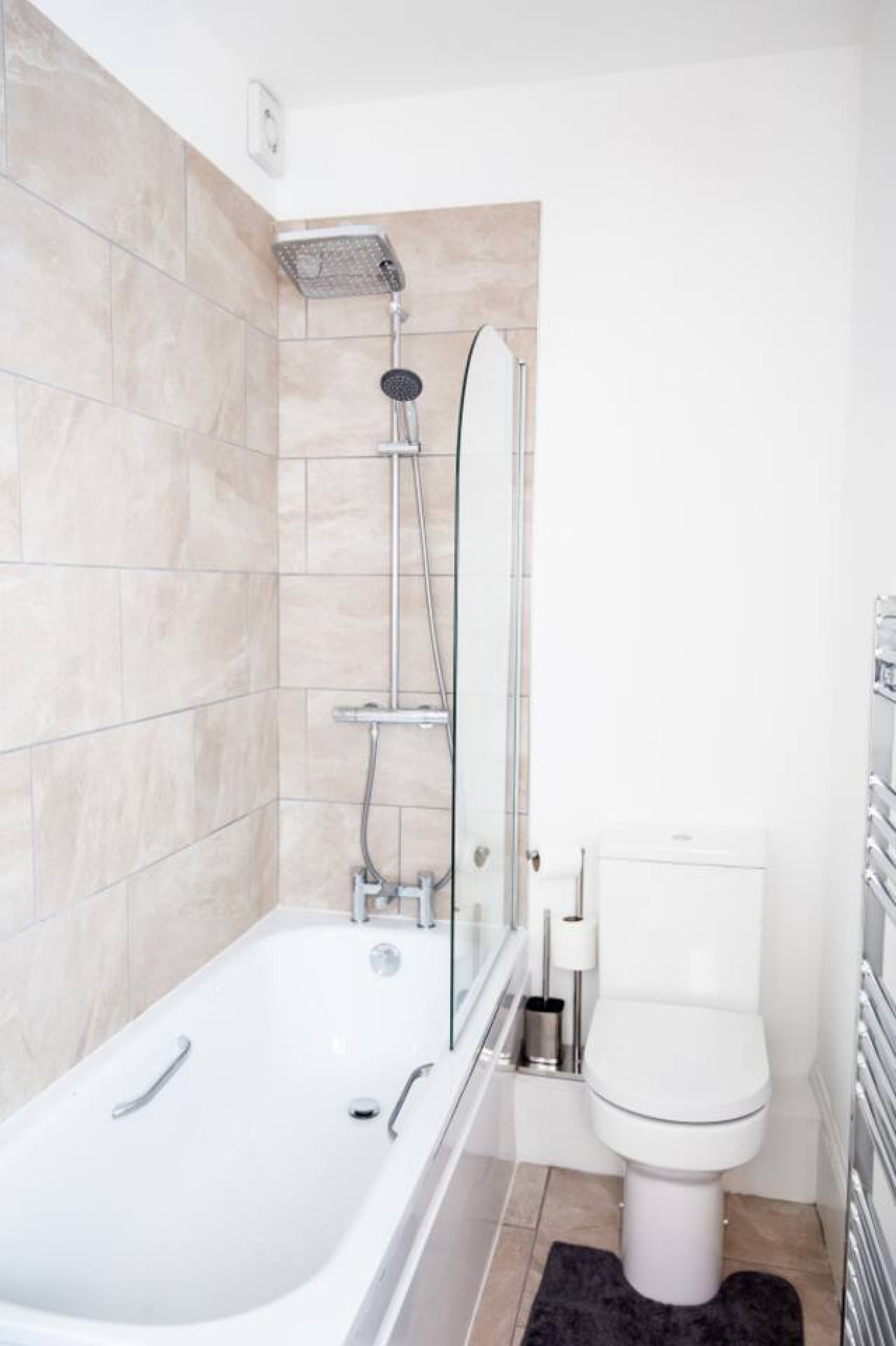2BR Seaside Sanctuary in St Leonards on Sea Flat 5 in 5, 56 Church Rd, Hastings, St Leonards, Saint Leonards-on-sea TN37 6HJ, UK - Property image 19 - VivreStays
