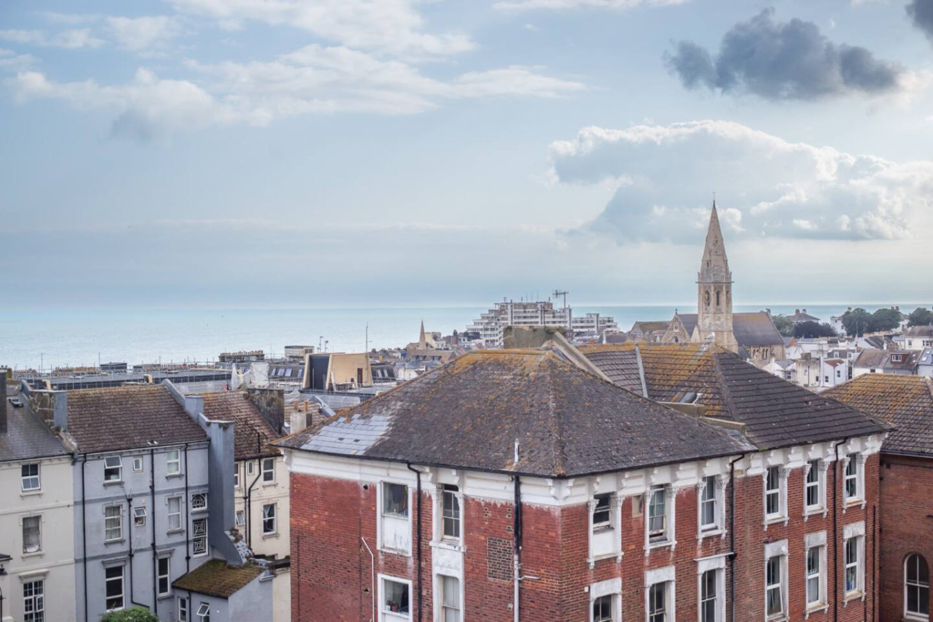 2BR Seaside Sanctuary in St Leonards on Sea Flat 5 in 5, 56 Church Rd, Hastings, St Leonards, Saint Leonards-on-sea TN37 6HJ, UK - Property image 8 - VivreStays