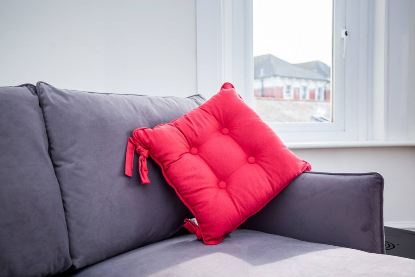 2BR Seaside Sanctuary in St Leonards on Sea Flat 5 in 5, 56 Church Rd, Hastings, St Leonards, Saint Leonards-on-sea TN37 6HJ, UK - Property image 9 - VivreStays