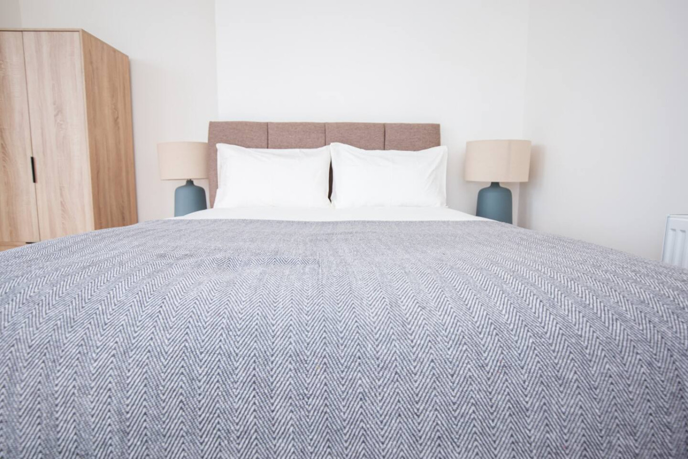 Charming 2BR Sanctuary St Leonards on Sea - Flat 4 in 4, 56 Church Rd, Hastings, St Leonards, Saint Leonards-on-sea TN37 6HJ, UK - Property image 16 - VivreStays