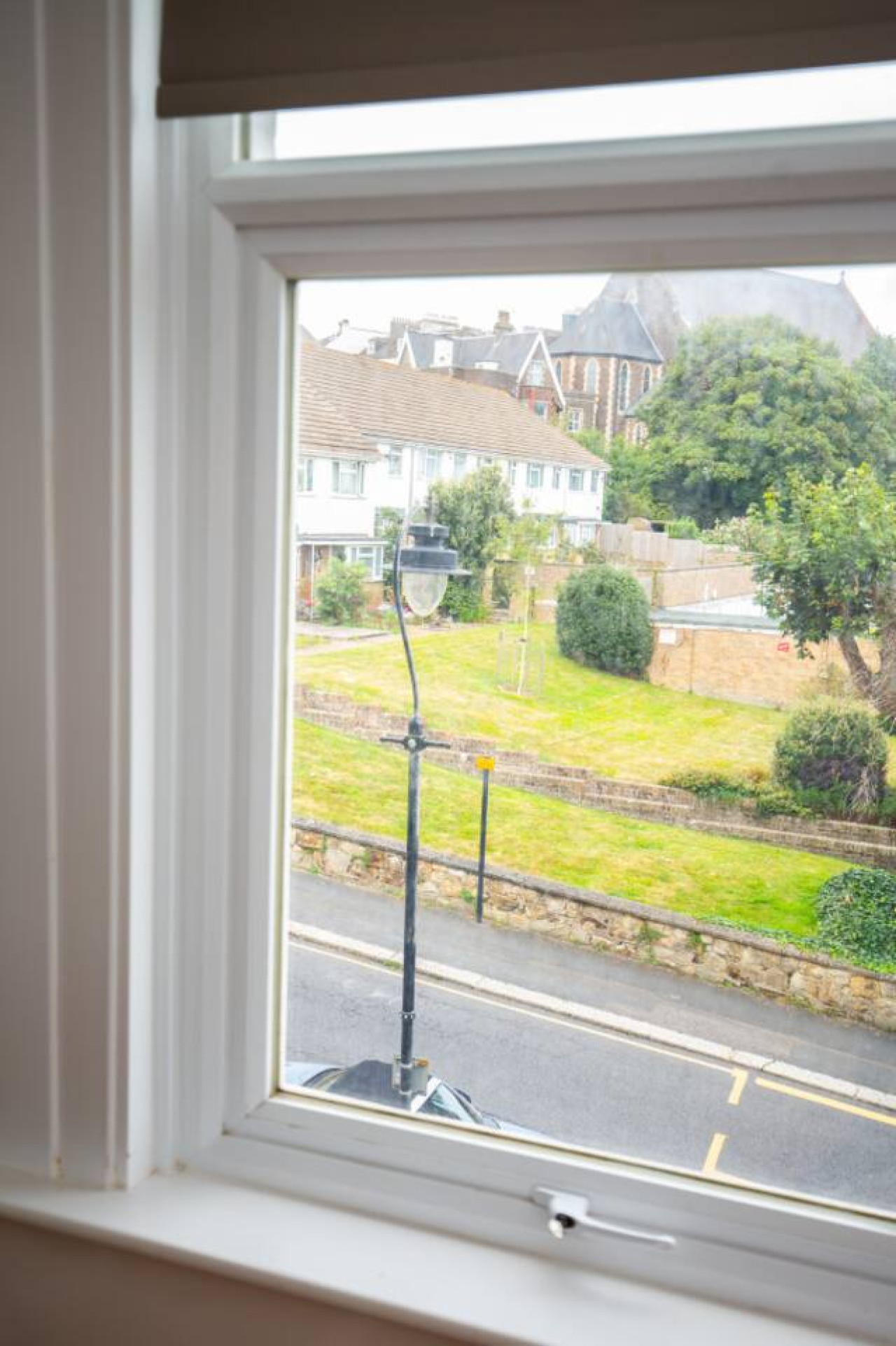 Charming 2BR Sanctuary St Leonards on Sea - Flat 4 in 4, 56 Church Rd, Hastings, St Leonards, Saint Leonards-on-sea TN37 6HJ, UK - Property image 7 - VivreStays