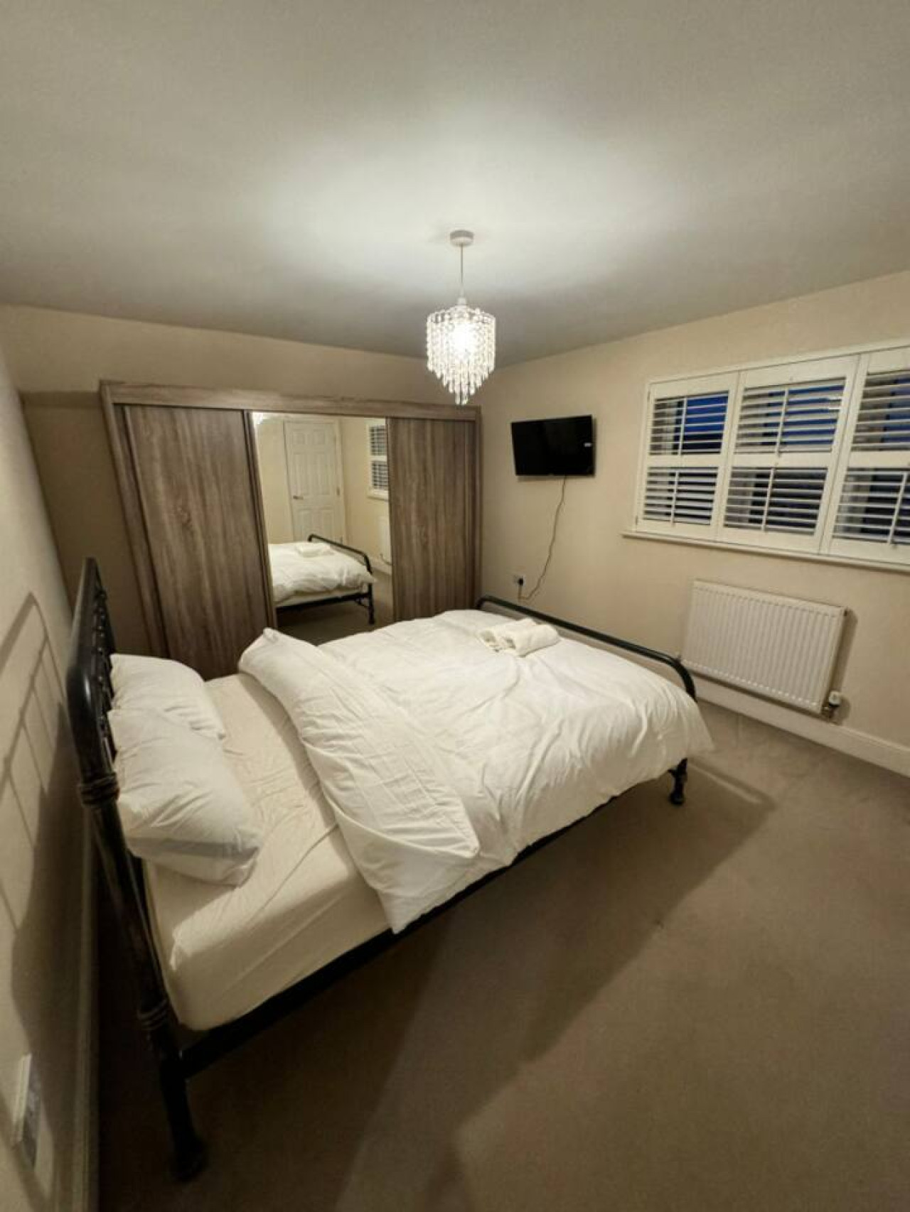 4BR 2BATH Home in Colchester Perfect for Big Group in 89Apprentice Drive, England, United Kingdom, CO4 5UW - Property image 8 - VivreStays