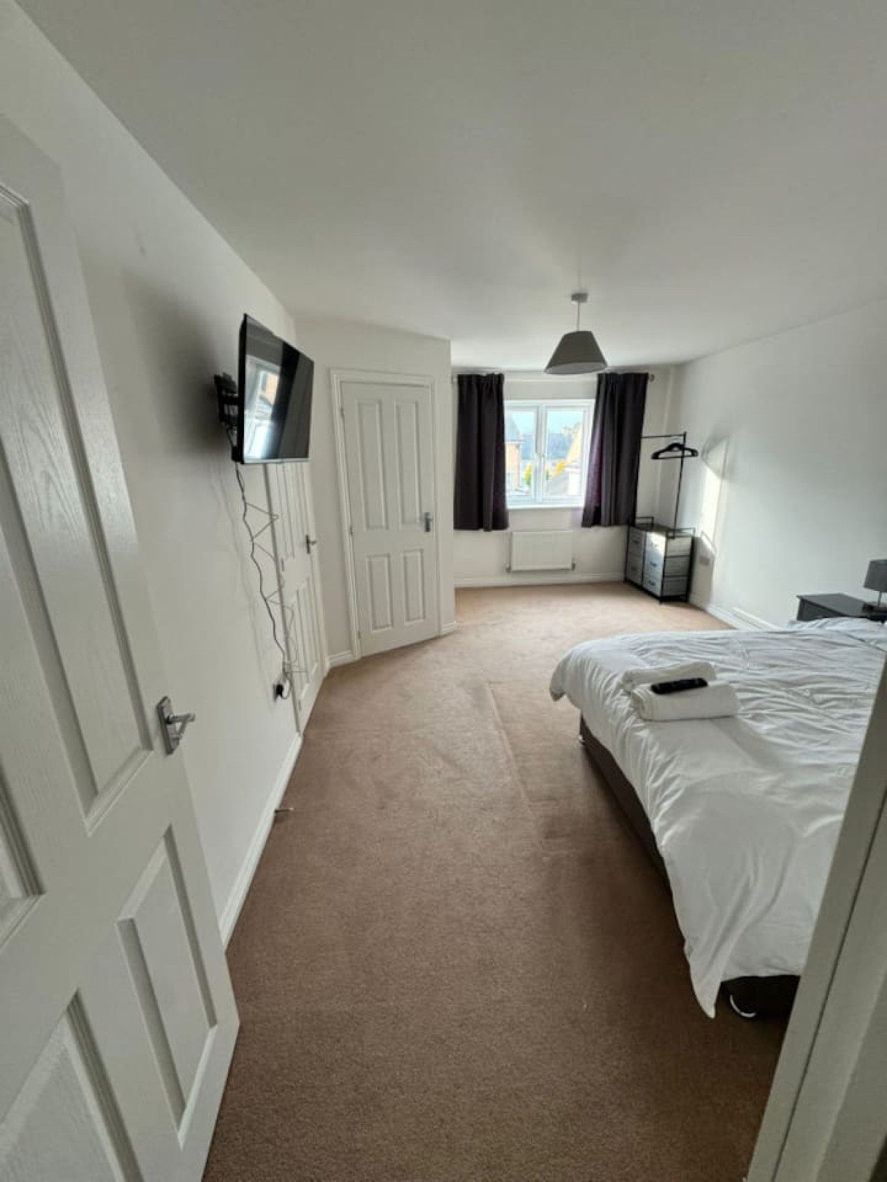 Colchester Retreat: 4BR 2BATH Ample Street Parking in 35Kensington Road, England, United Kingdom, CO2 7FF - Property image 23 - VivreStays