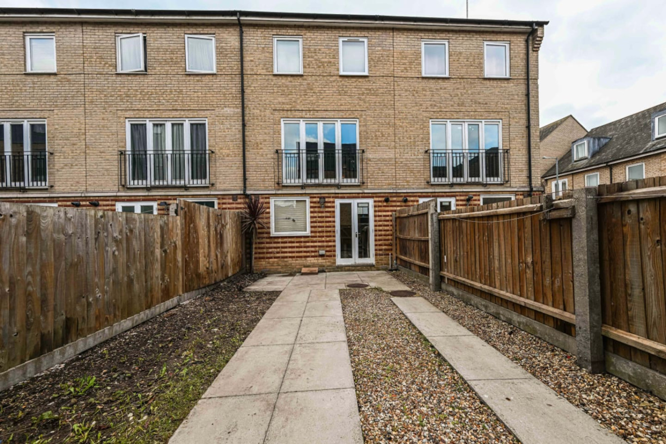 Harland Haven: Spacious 4BR House in Ipswich in 31 Harland St, Ipswich IP2 8JU, UK - Property image 12 - VivreStays
