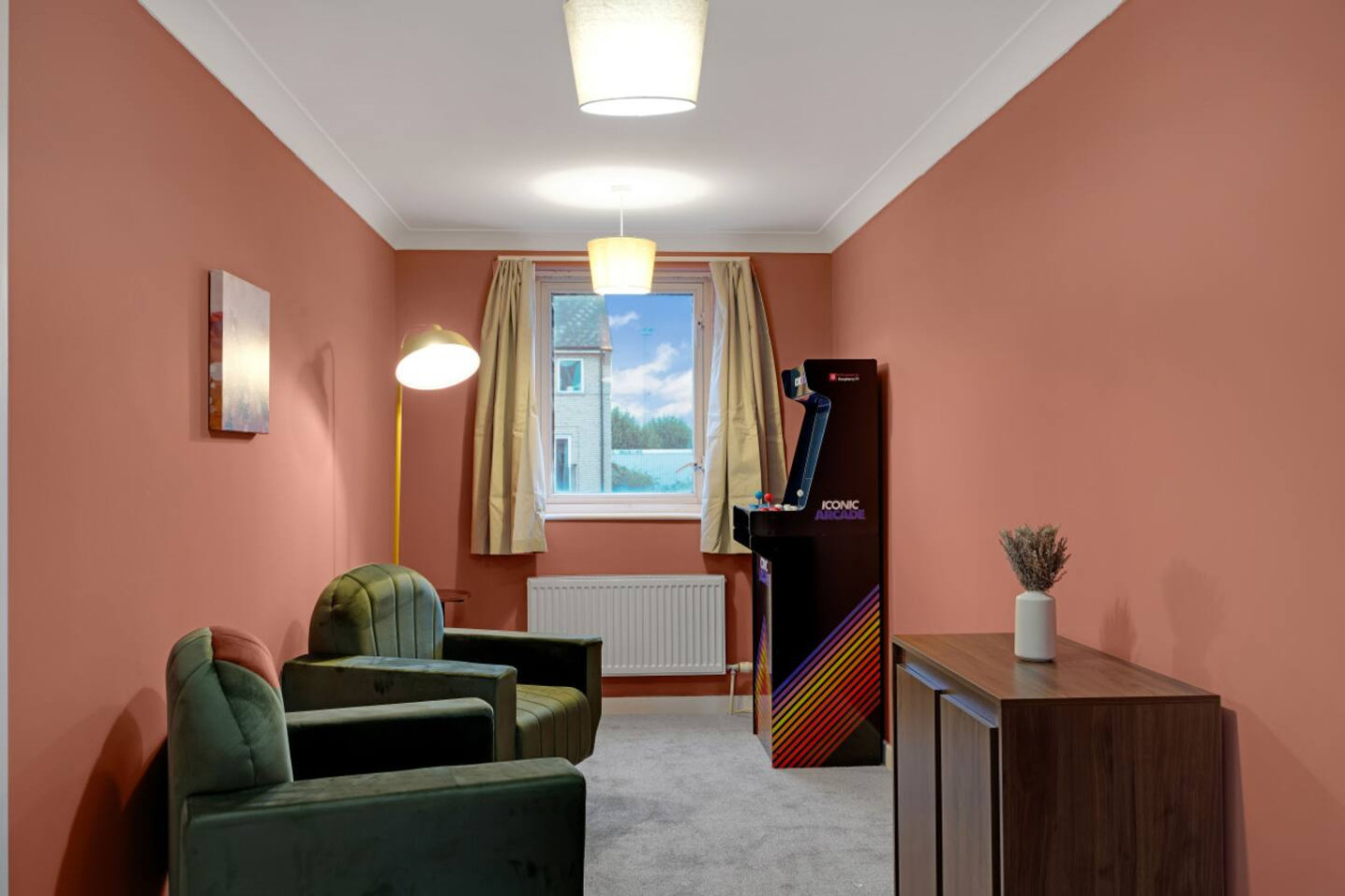 Harland Haven: Spacious 4BR House in Ipswich in 31 Harland St, Ipswich IP2 8JU, UK - Property image 4 - VivreStays