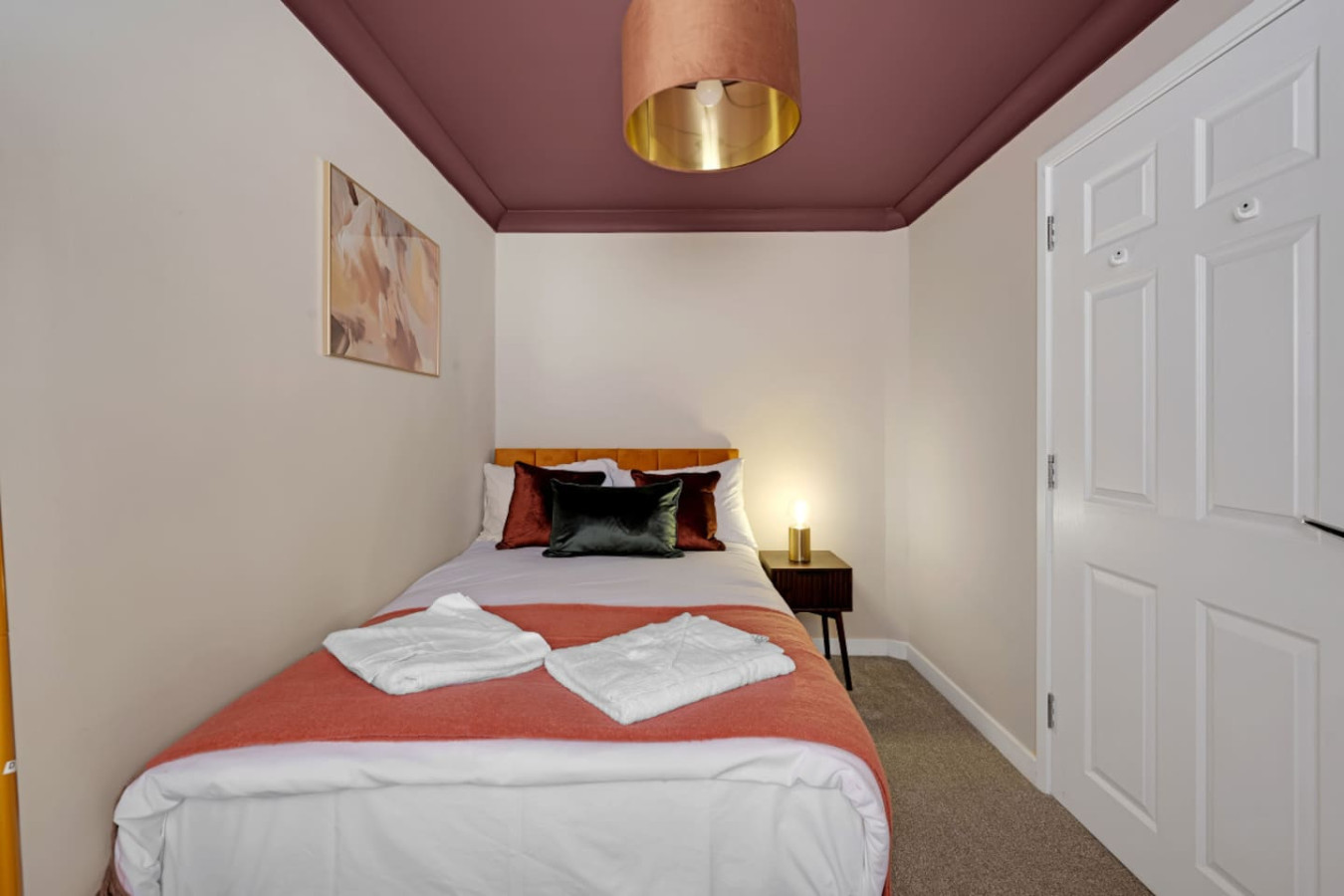 Harland Haven: Spacious 4BR House in Ipswich in 31 Harland St, Ipswich IP2 8JU, UK - Property image 8 - VivreStays