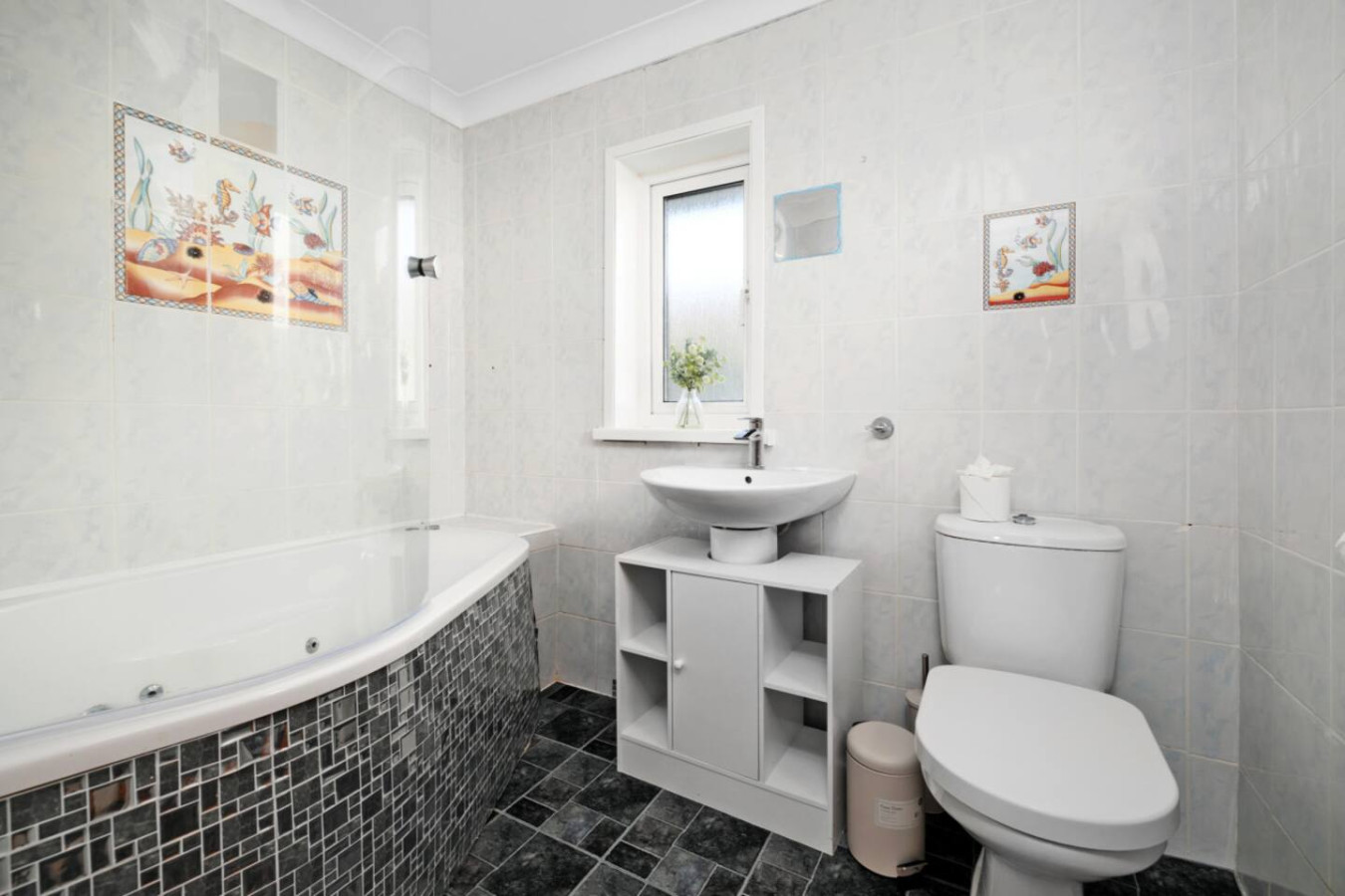 Newly Renovated 3BR House Perfect for Families or Contractors in 49 Poole Park Rd, Plymouth PL5 1DR, UK - Property image 13 - VivreStays