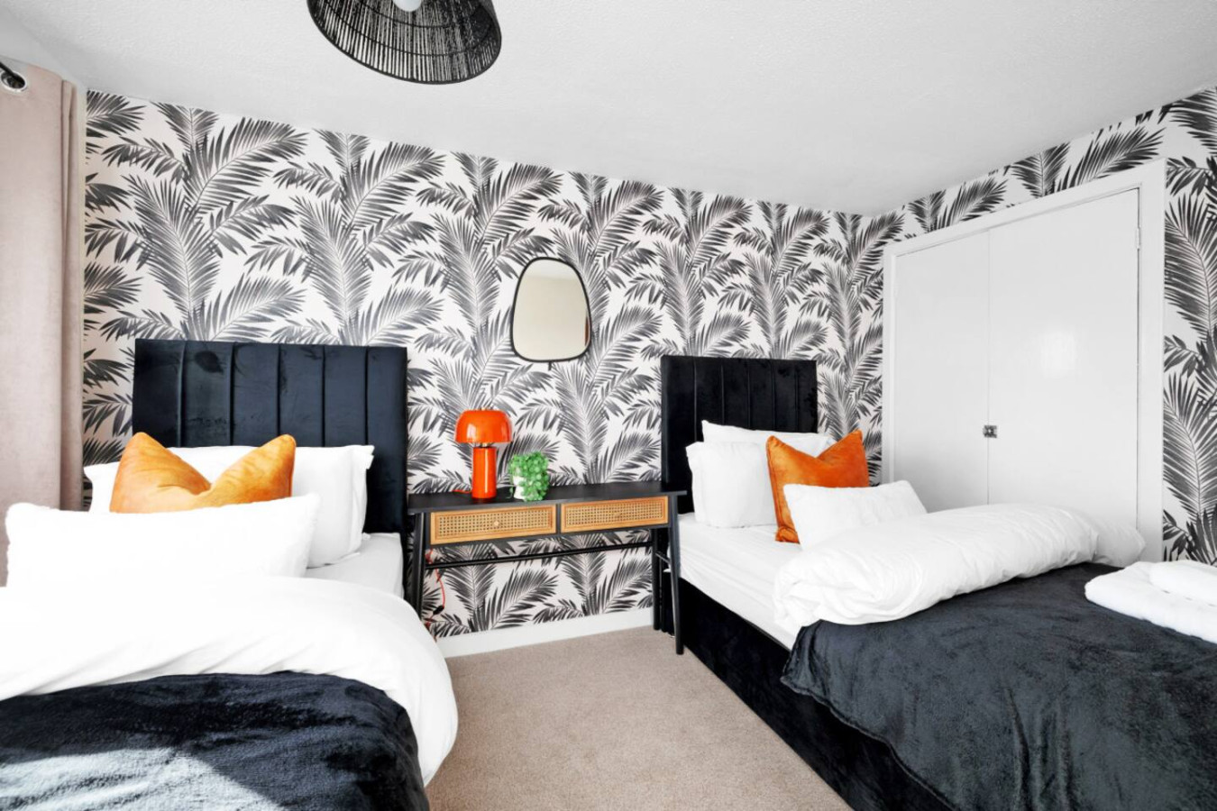 Newly Renovated 3BR House Perfect for Families or Contractors in 49 Poole Park Rd, Plymouth PL5 1DR, UK - Property image 21 - VivreStays