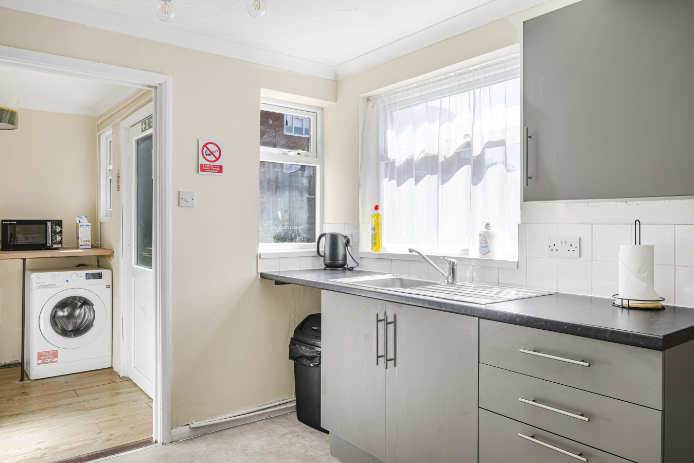 The Ipswich Snug Spacious 3BR Retreat FREE Parking in 59 Defoe Rd, Ipswich IP1 6SN, UK - Property image 26 - VivreStays