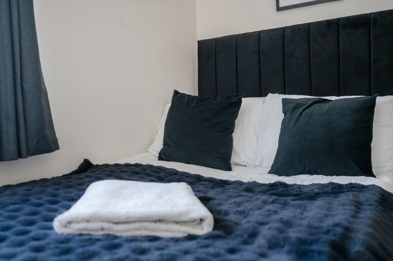 The Ipswich Snug Spacious 3BR Retreat FREE Parking in 59 Defoe Rd, Ipswich IP1 6SN, UK - Property image 16 - VivreStays