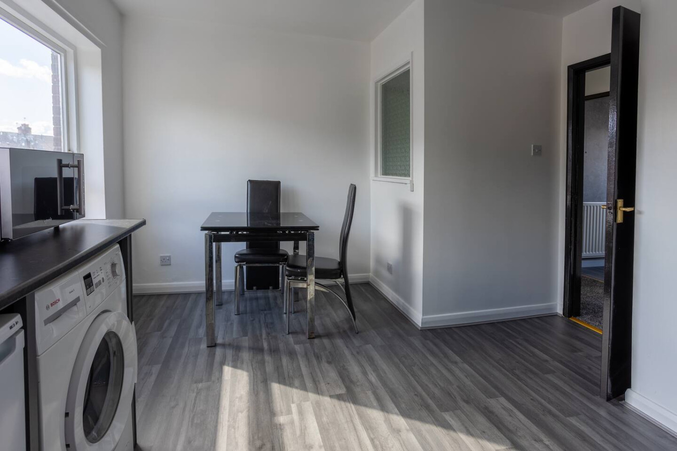 Charming 2BR Maisonette in Carlisle Center in 70 Durranhill Rd, Carlisle CA1 2SZ, UK - Property image 7 - VivreStays