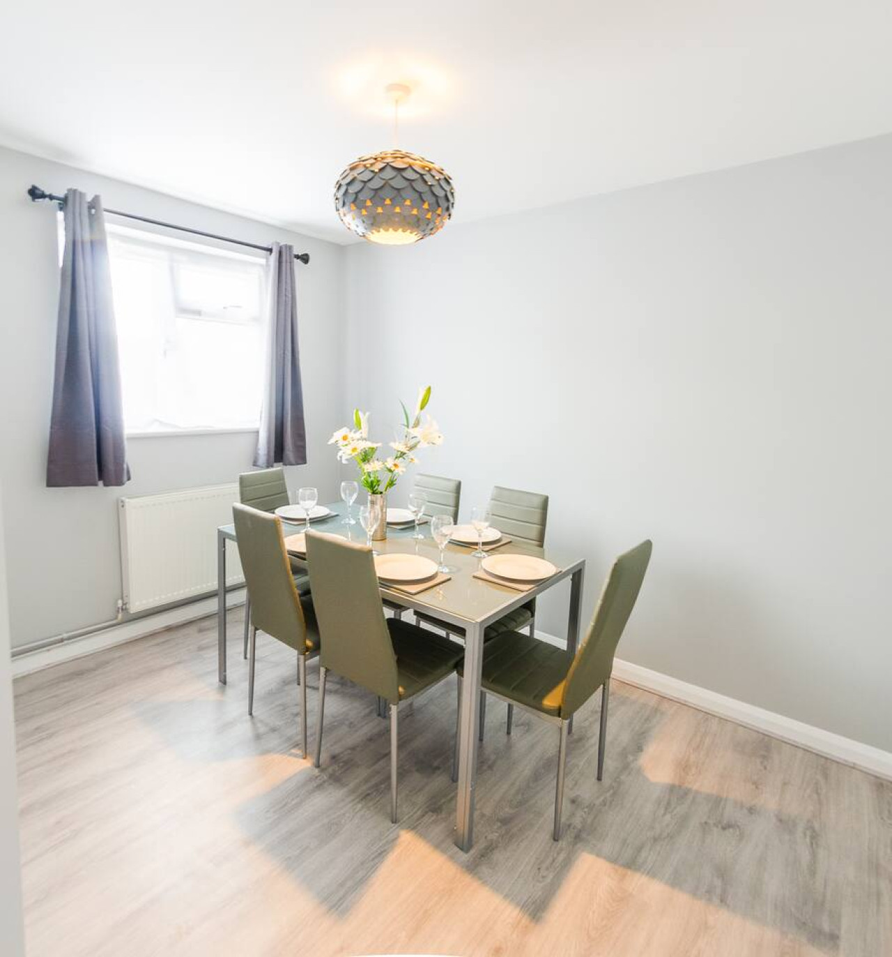 4 Bed - 2 Baths 1 Walk in Shower Lots of Parking in 23 Rands Way, Ipswich IP3 9HG, UK - Property image 6 - VivreStays