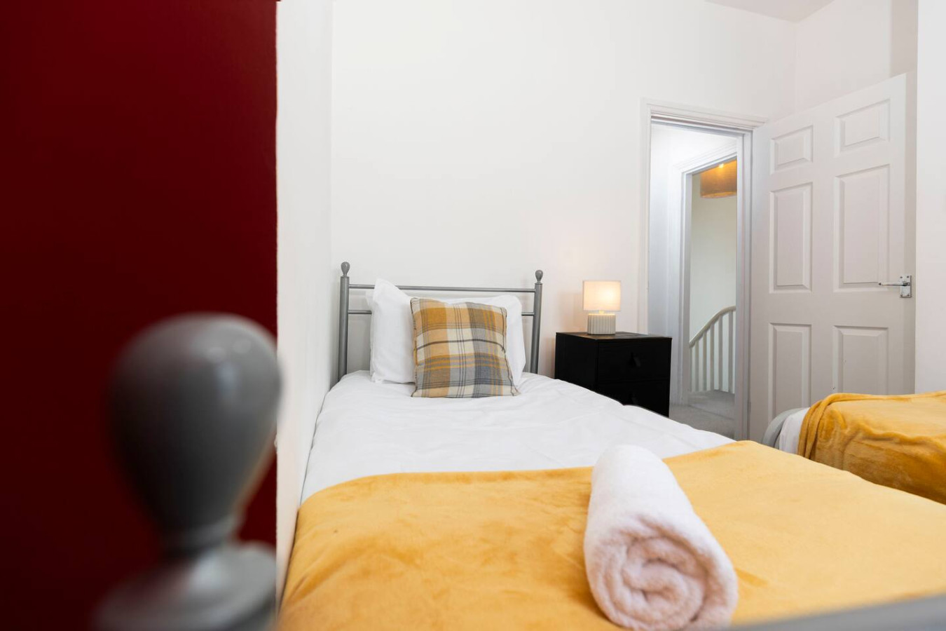 The Maple Haven – Spacious 3BR w/FREE Parking in 10 Maple St, Jarrow NE32 5JE, UK - Property image 3 - VivreStays