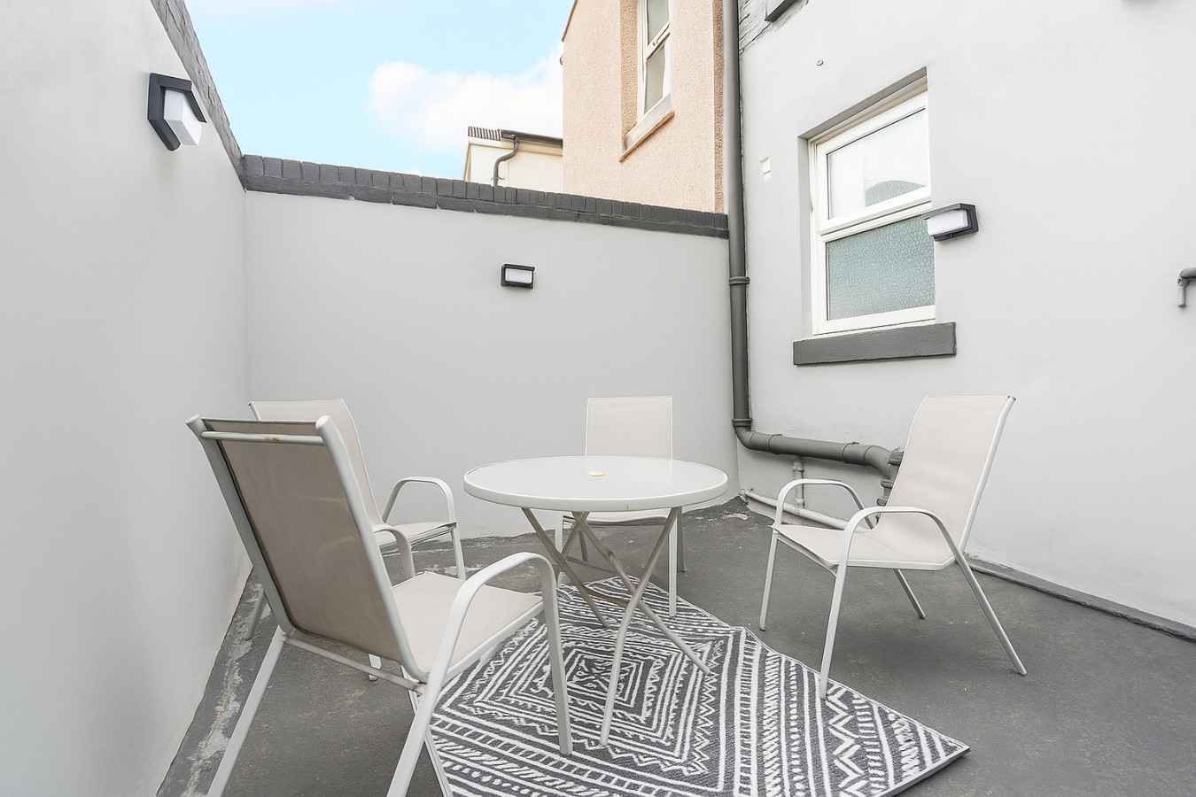 Newly Renovated 4BR House with lots of amenities in 11 Burns St, Bootle, L20 4RJ UK - Property image 9 - VivreStays
