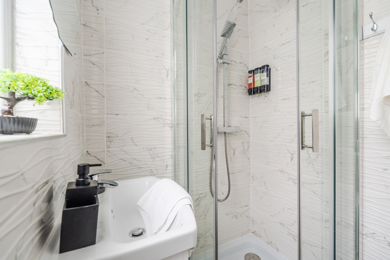 Newly Renovated 4BR House with lots of amenities in 11 Burns St, Bootle, L20 4RJ UK - Property image 25 - VivreStays