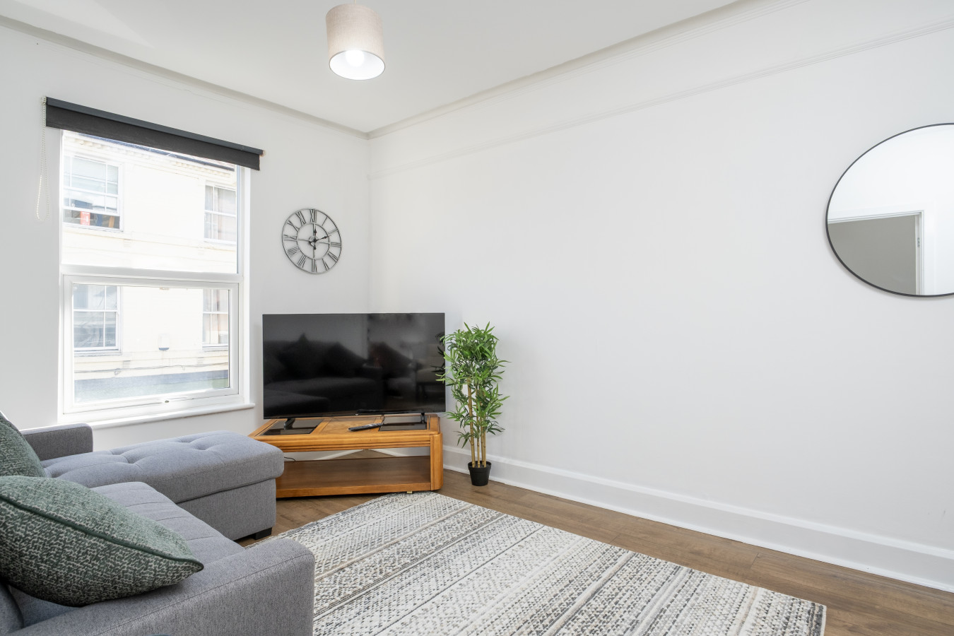 Gloucester Street Nest - 3BR Flat for 7 Guests in 21 Gloucester Street - Property image 25 - VivreStays