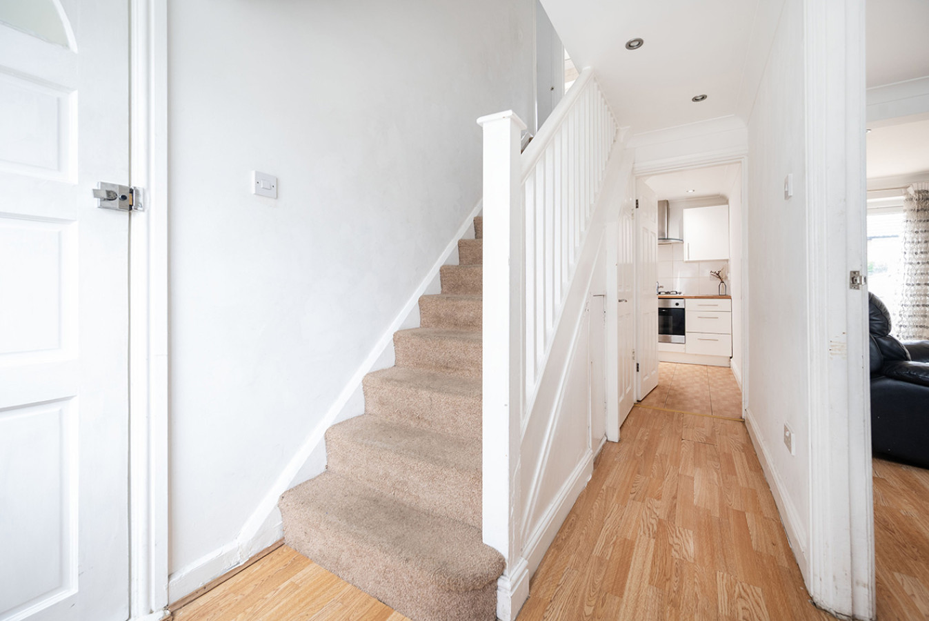 Family-Friendly 3-Bed Haven in Northolt w/Parking in 3 Vanbrough Cres, Northolt UB5 5JL, UK - Property image 13 - VivreStays