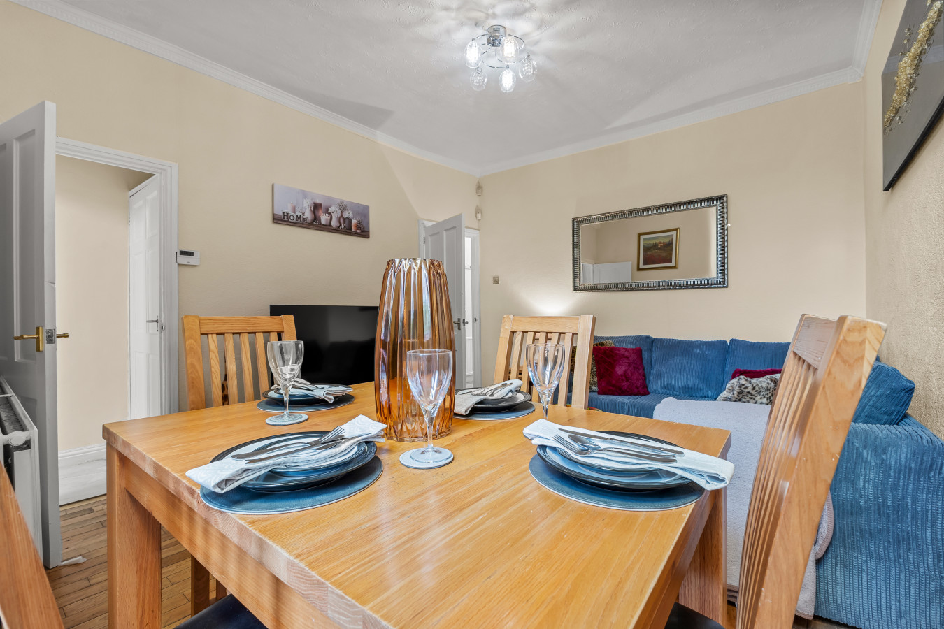 Manchester Seymour Escape Spacious 4BR Home for 8 in School House, 74 Seymour Road South - Property image 11 - VivreStays