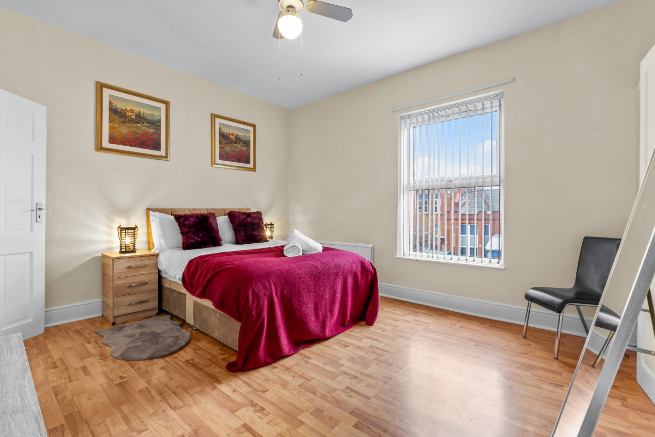 Manchester Seymour Escape Spacious 4BR Home for 8 in School House, 74 Seymour Road South - Property image 9 - VivreStays