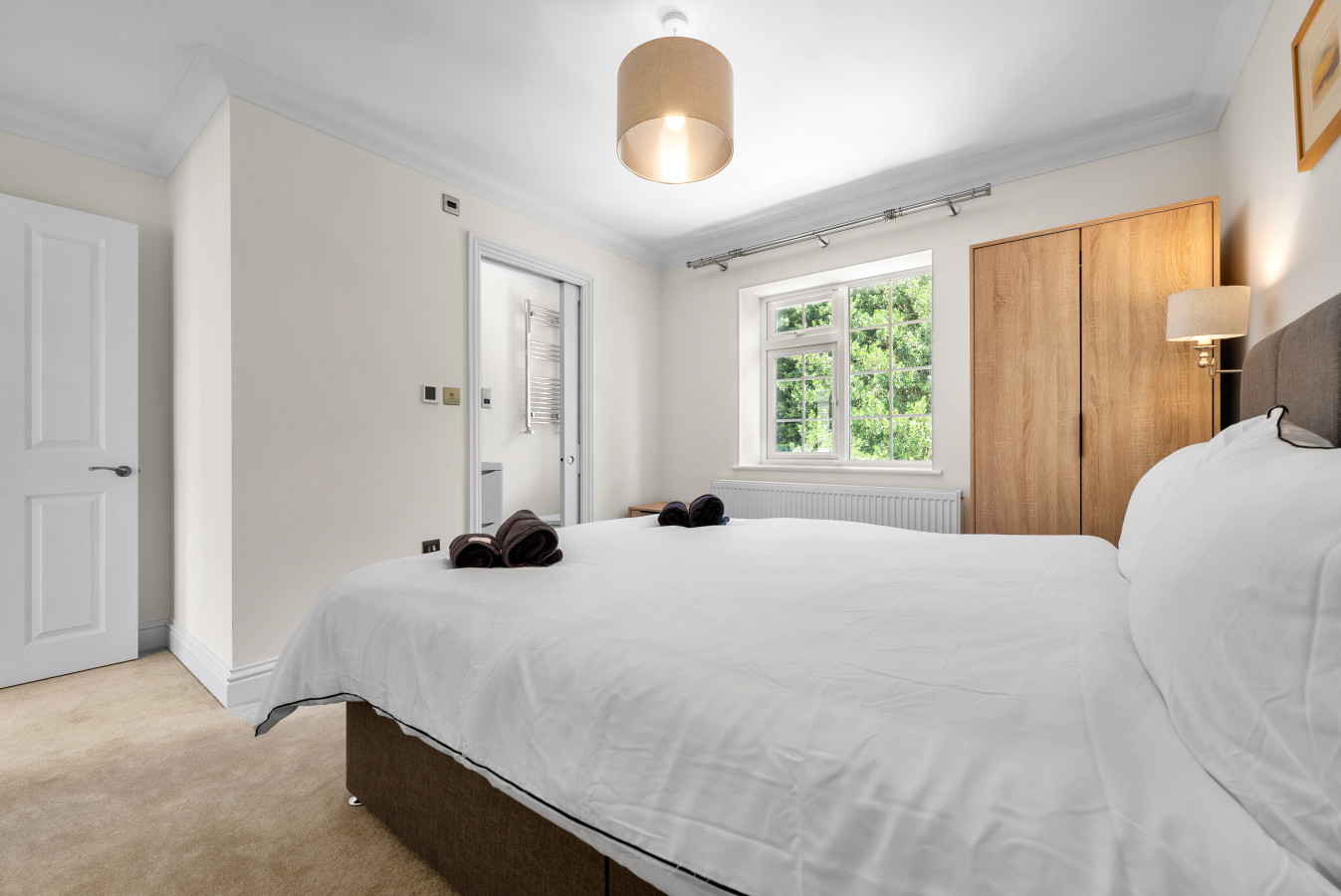 Spacious 3BR Flat in Stroud Haven in 33Stratford Road, England, United Kingdom, GL5 4AJ - Property image 3 - VivreStays
