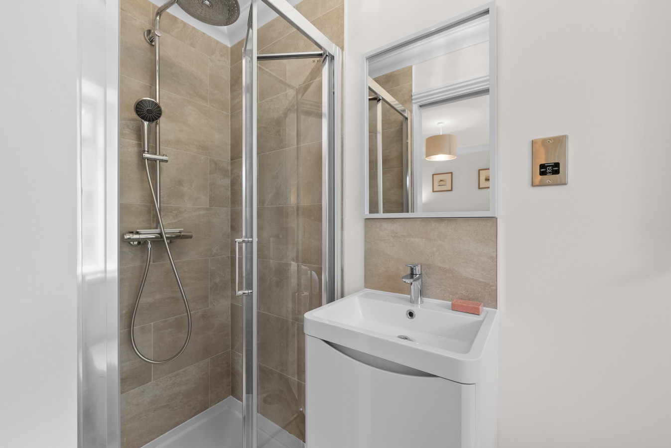 Spacious 3BR Flat in Stroud Haven in 33Stratford Road, England, United Kingdom, GL5 4AJ - Property image 7 - VivreStays