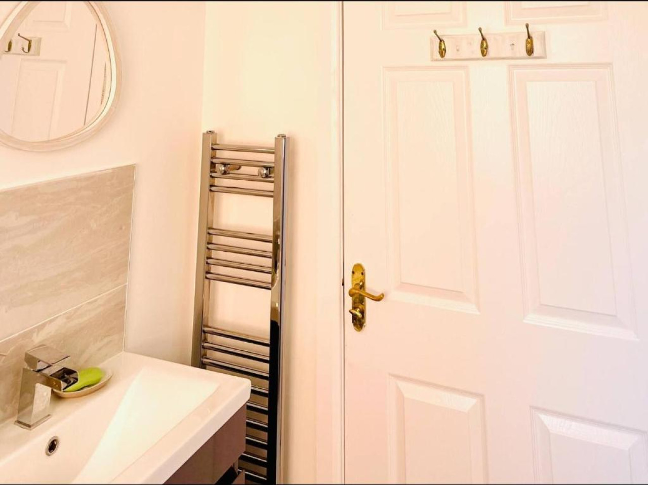 3-Bedroom Gem in Manchester with Free Parking in 26 Blanchard St, Hulme, Manchester M15 5PN, UK - Property image 13 - VivreStays