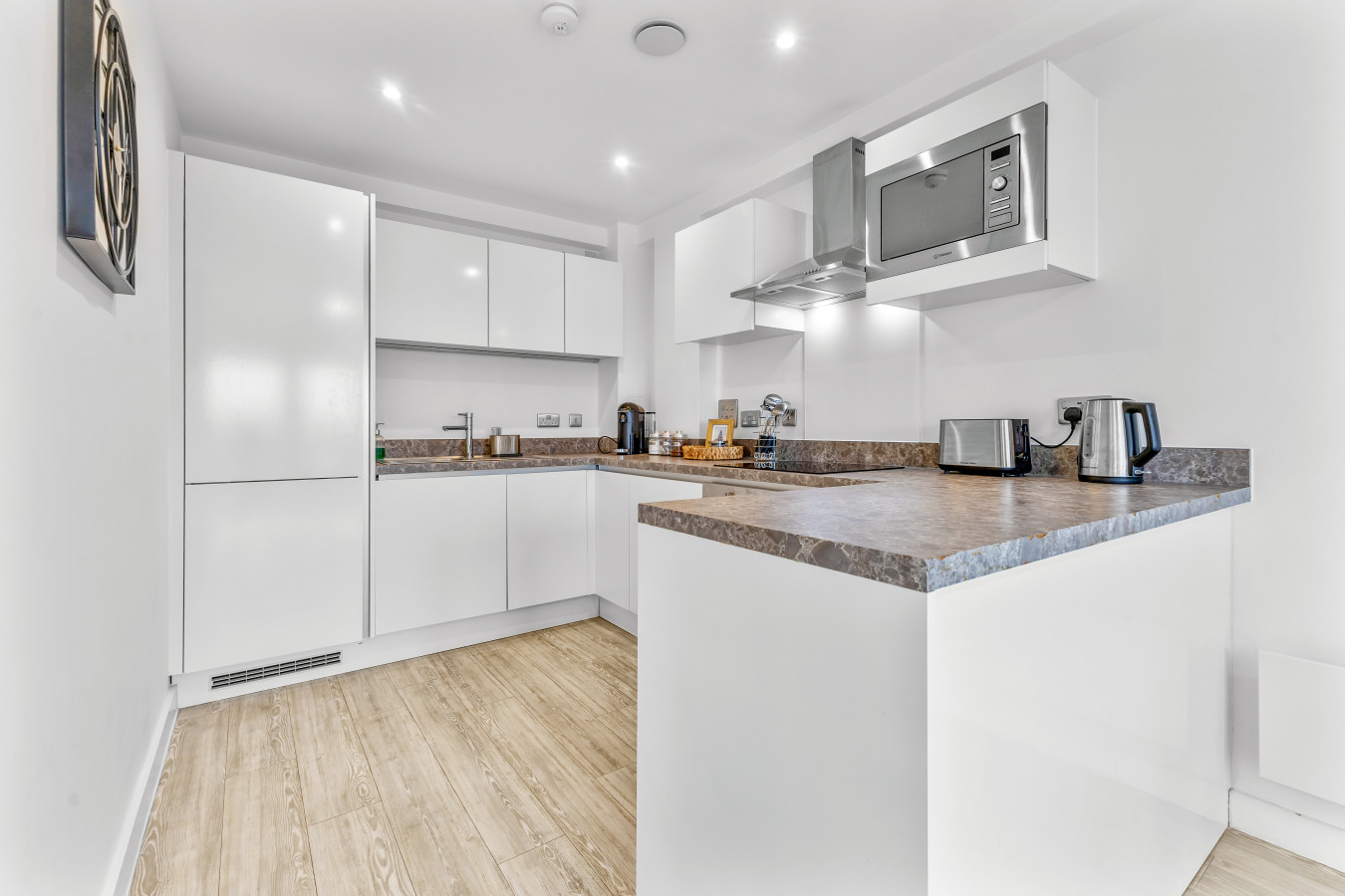 Modern 2BR Urban Nest In Salford, Manchester for 4 in 26Liverpool Street, England, United Kingdom, M5 4LE - Property image 7 - VivreStays