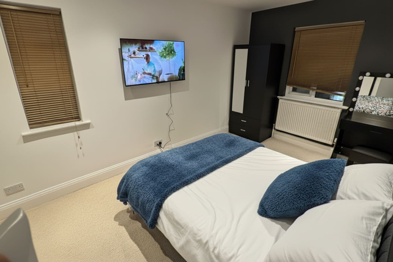 Market Street Retreat in Central Loughborough Sleeps 6 in 51A Market Street - Property image 7 - VivreStays