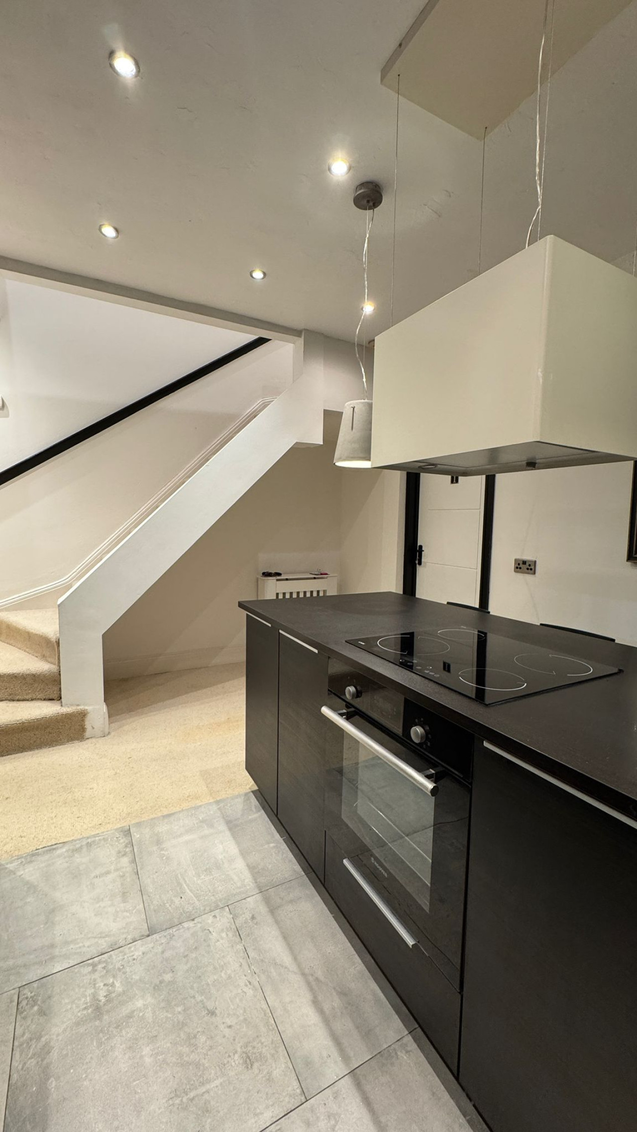 Market Street Retreat in Central Loughborough Sleeps 6 in 51A Market Street - Property image 14 - VivreStays