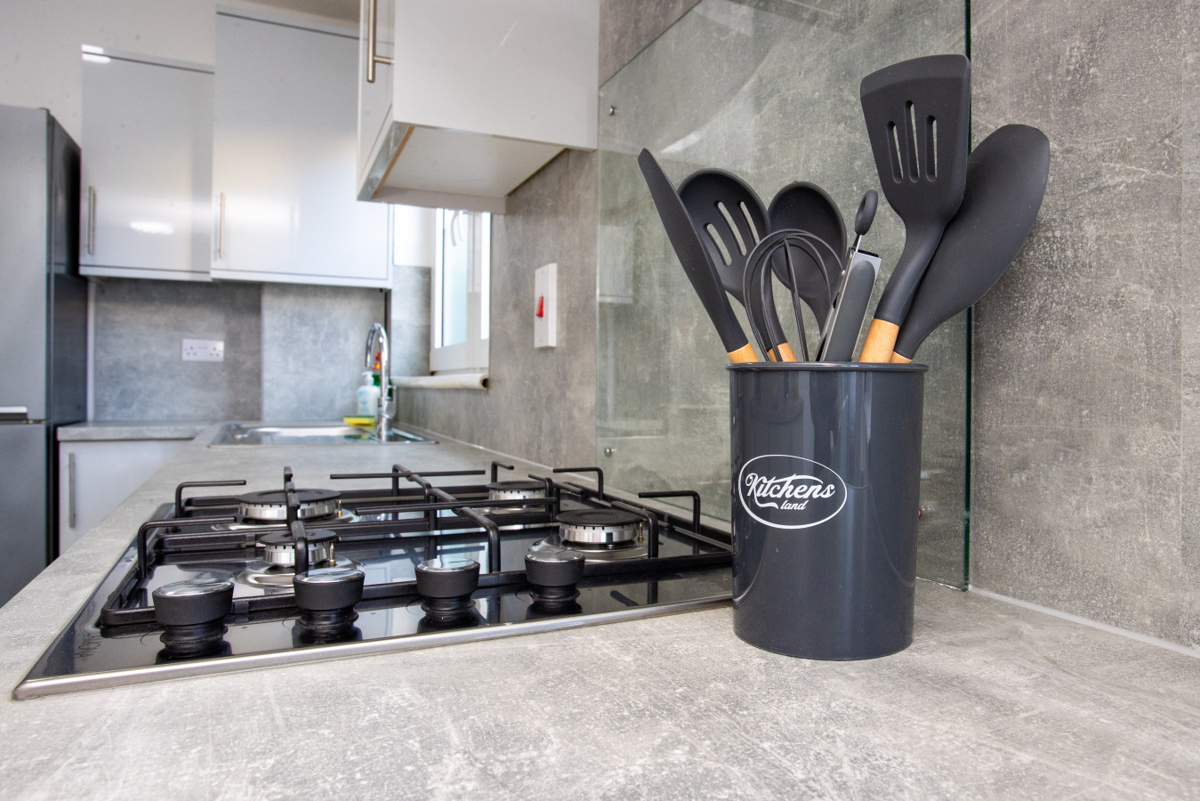 Sunny 3BR Home Near Portsmouth Park in 45 Powerscourt Rd, Portsmouth PO2 7JF, UK - Property image 23 - VivreStays