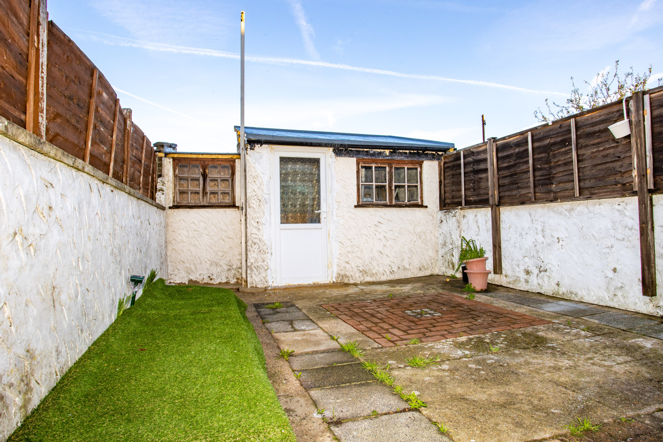 Sunny 3BR Home Near Portsmouth Park in 45 Powerscourt Rd, Portsmouth PO2 7JF, UK - Property image 20 - VivreStays