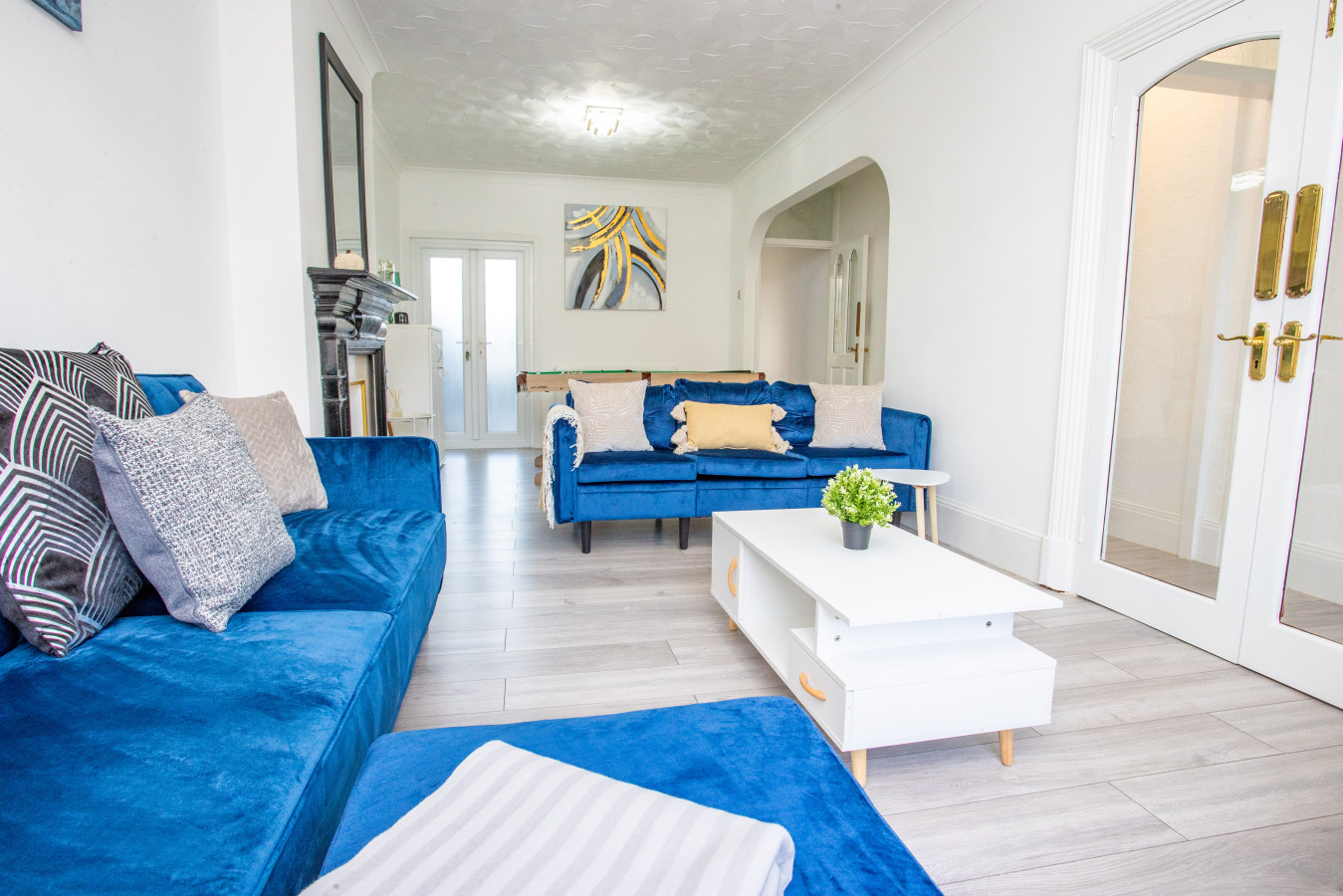 Sunny 3BR Home Near Portsmouth Park in 45 Powerscourt Rd, Portsmouth PO2 7JF, UK - Property image 13 - VivreStays
