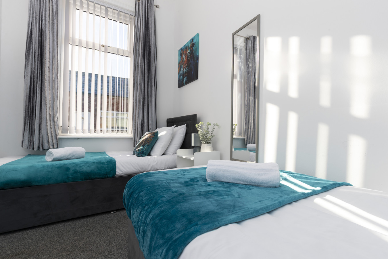 Stylish 3BR Home with Parking by University in 21Chester Street, England, United Kingdom, SR4 7DF - Property image 9 - VivreStays