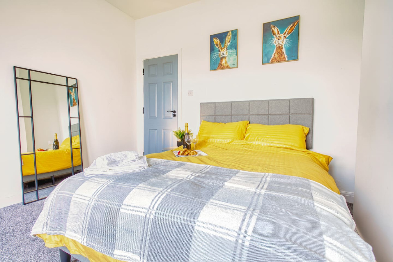 Modern 3-Bed Home Sleeps 6 with Parking & Fast WiFi Perfect for Contractors & Long Stays in 125 Charles St, Saint Helens WA10 1LW, UK - Property image 11 - VivreStays