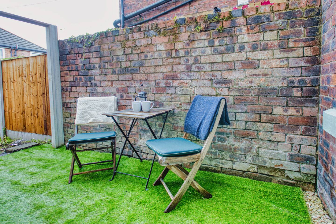 Modern 3-Bed Home Sleeps 6 with Parking & Fast WiFi Perfect for Contractors & Long Stays in 125 Charles St, Saint Helens WA10 1LW, UK - Property image 6 - VivreStays