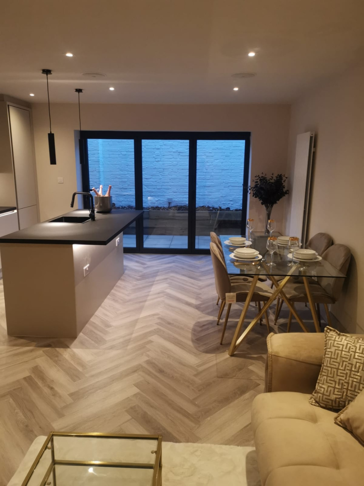 London 2BR Retreat with Free Parking & City Access in 3 Queensthorpe mews, Queensthorpe Rd, London SE26 4PN - Property image 5 - VivreStays