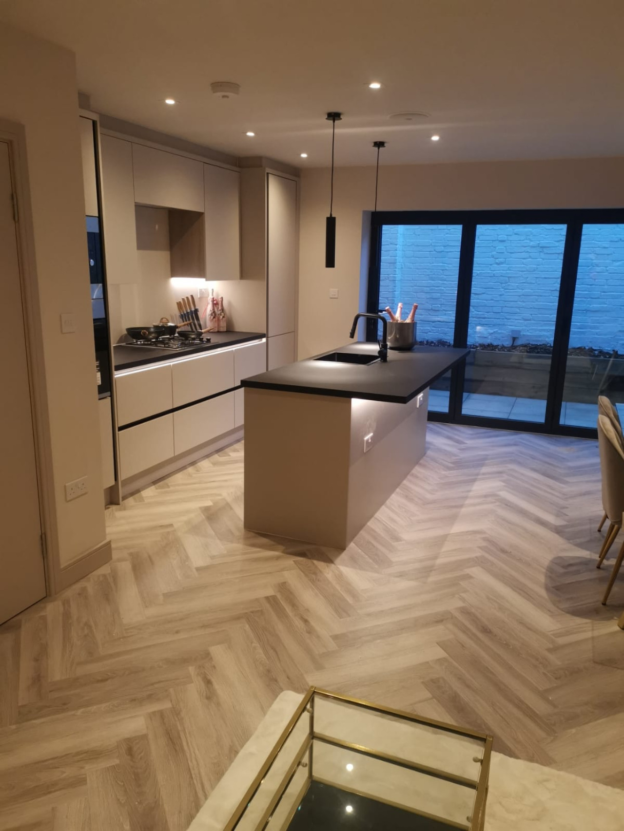 London 2BR Retreat with Free Parking & City Access in 3 Queensthorpe mews, Queensthorpe Rd, London SE26 4PN - Property image 12 - VivreStays
