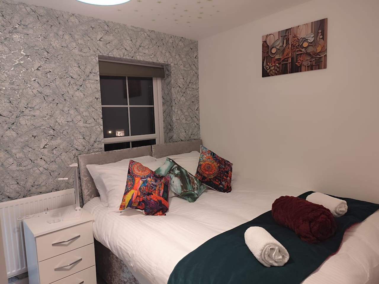 Spacious Home for Groups, Sleeps 8 in 11 Arthur Brocklehurst Way, Hanley, Stoke-on-Trent ST1 5EN, UK - Property image 20 - VivreStays