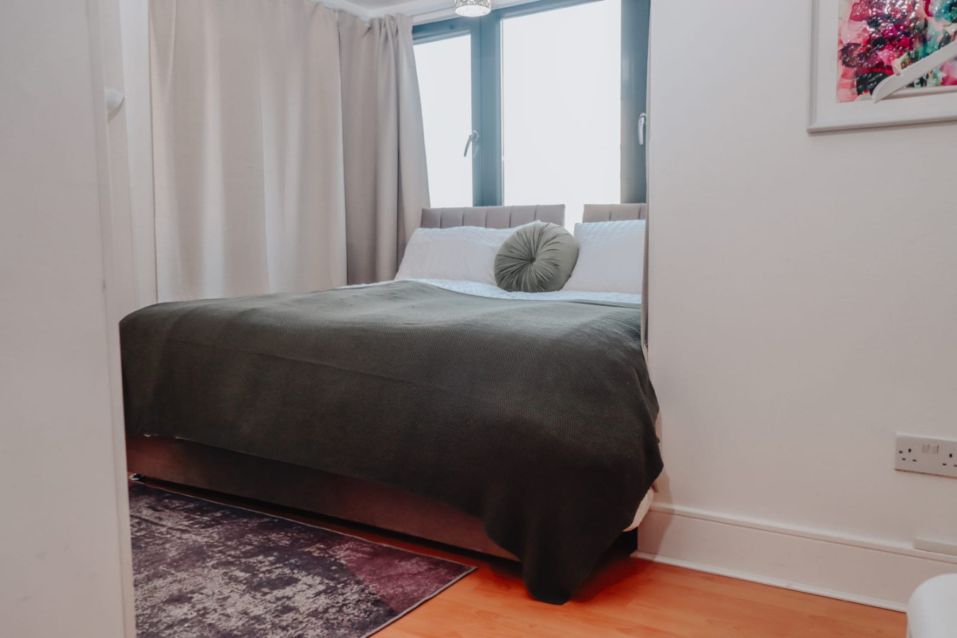 Elizabeth Line Retreat – Modern 2BR Flat in Hayes in Flat 28 Sheringham Court, 11 Clayton Rd, Hayes UB3 1AX, UK - Property image 8 - VivreStays