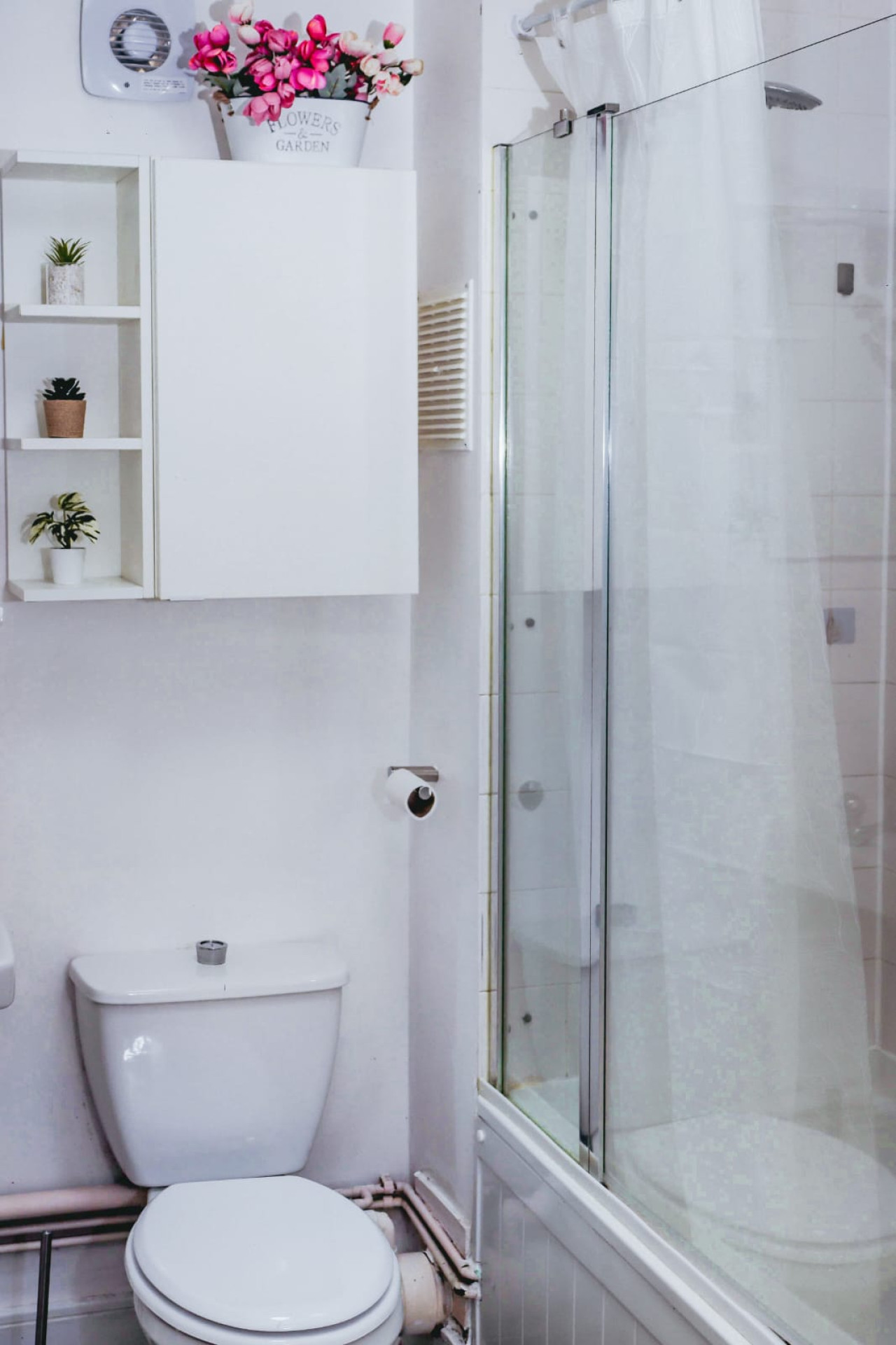Elizabeth Line Retreat – Modern 2BR Flat in Hayes in Flat 28 Sheringham Court, 11 Clayton Rd, Hayes UB3 1AX, UK - Property image 22 - VivreStays