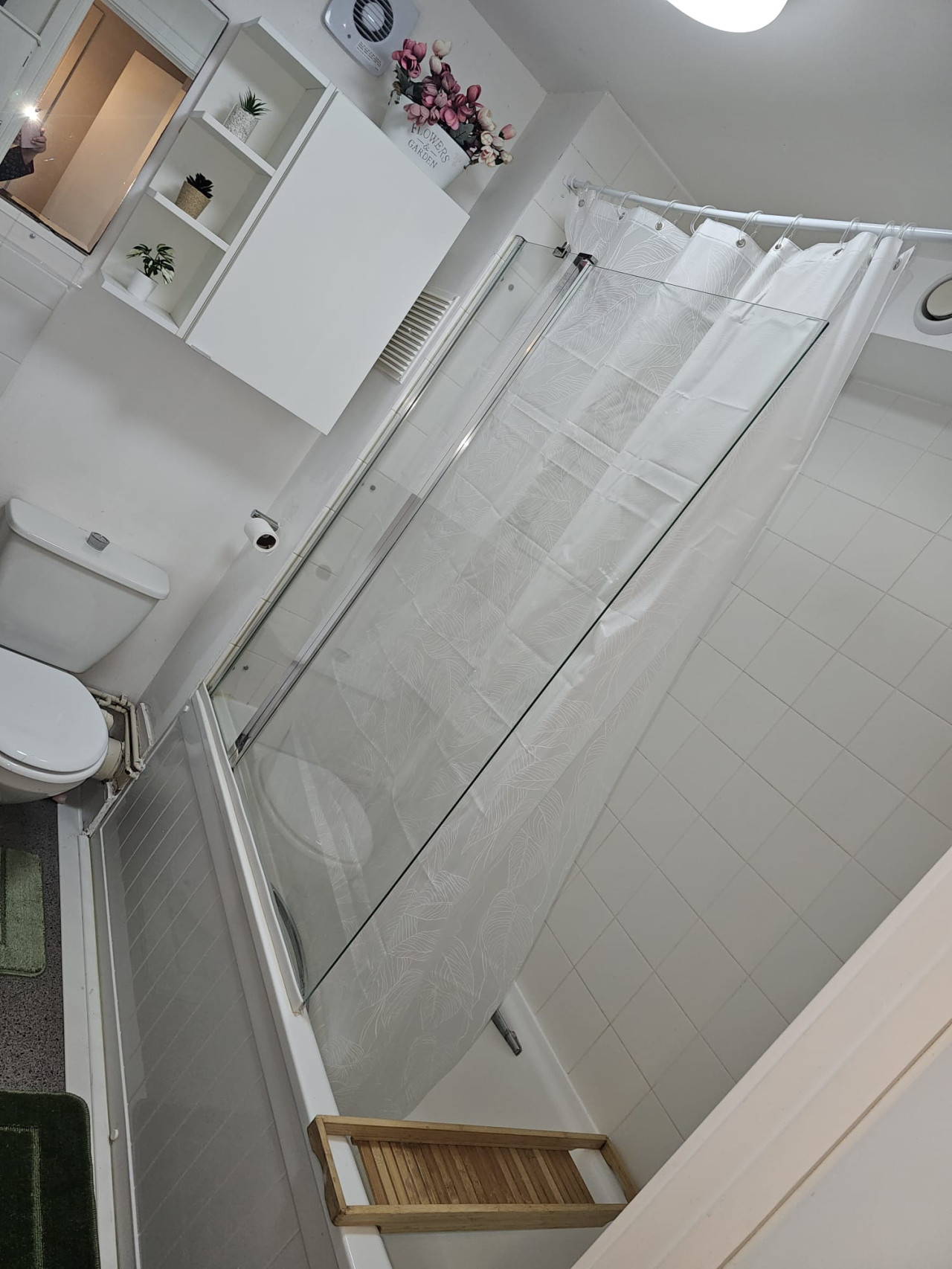 Elizabeth Line Retreat – Modern 2BR Flat in Hayes in Flat 28 Sheringham Court, 11 Clayton Rd, Hayes UB3 1AX, UK - Property image 10 - VivreStays